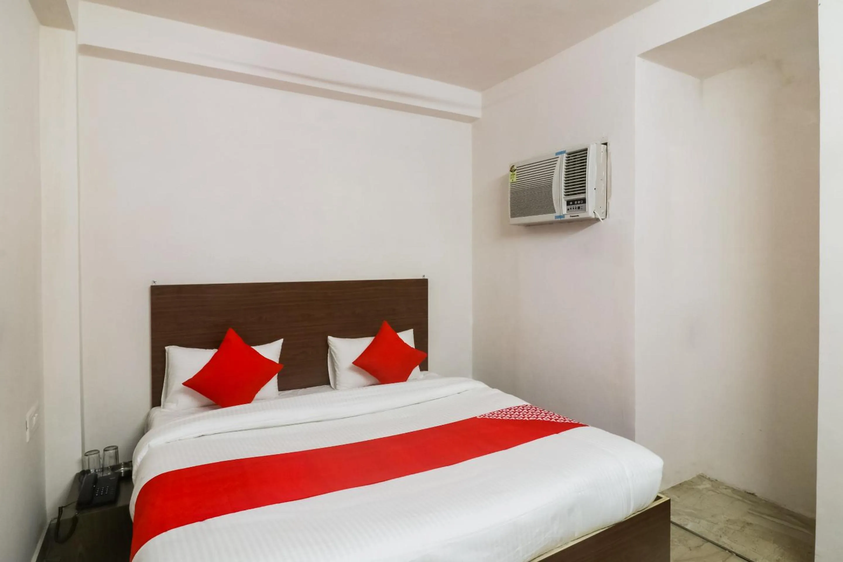 Bedroom in Hotel O Lovely Inn Near Akshardham