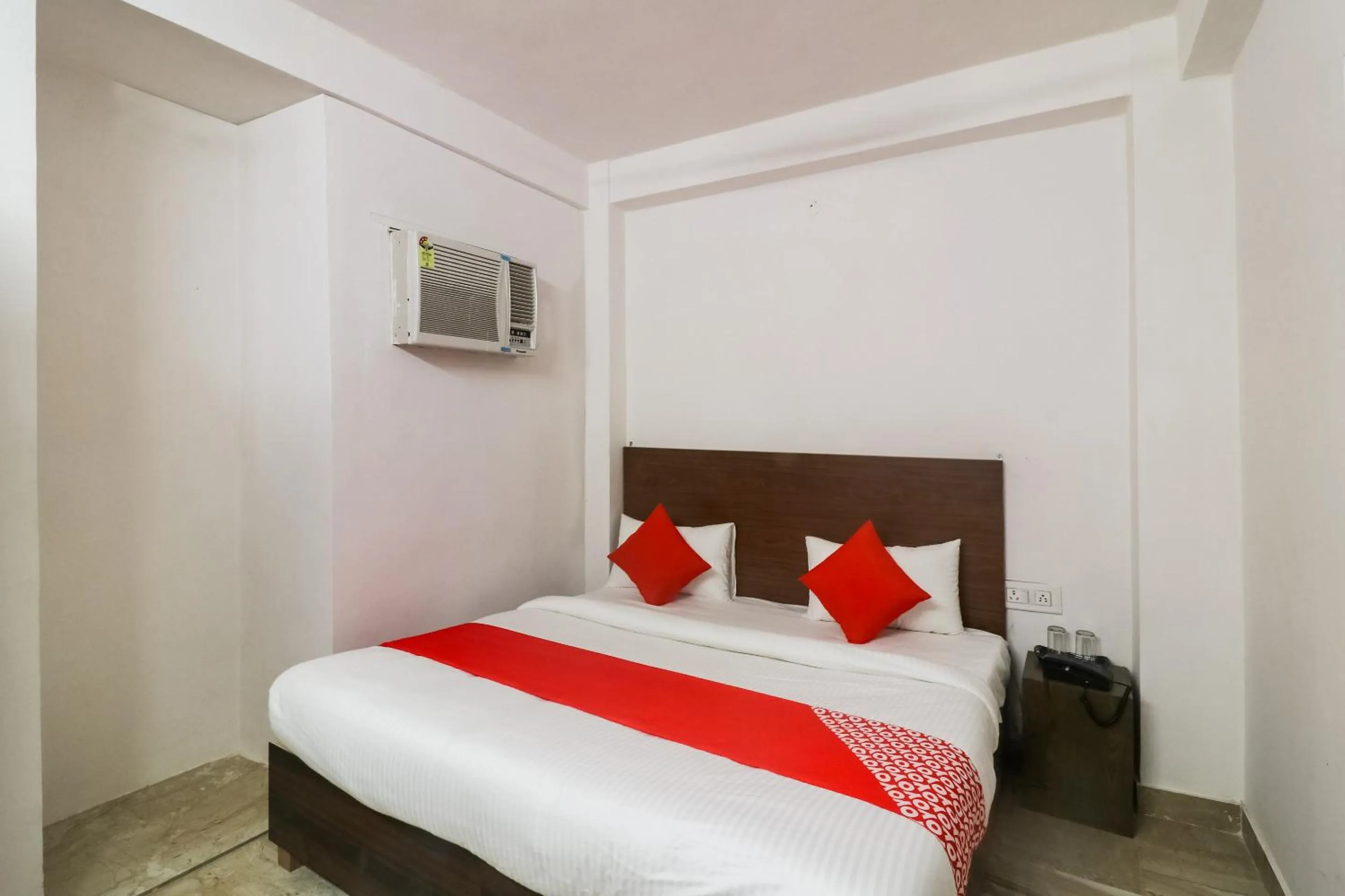 Bedroom in Hotel O Lovely Inn Near Akshardham