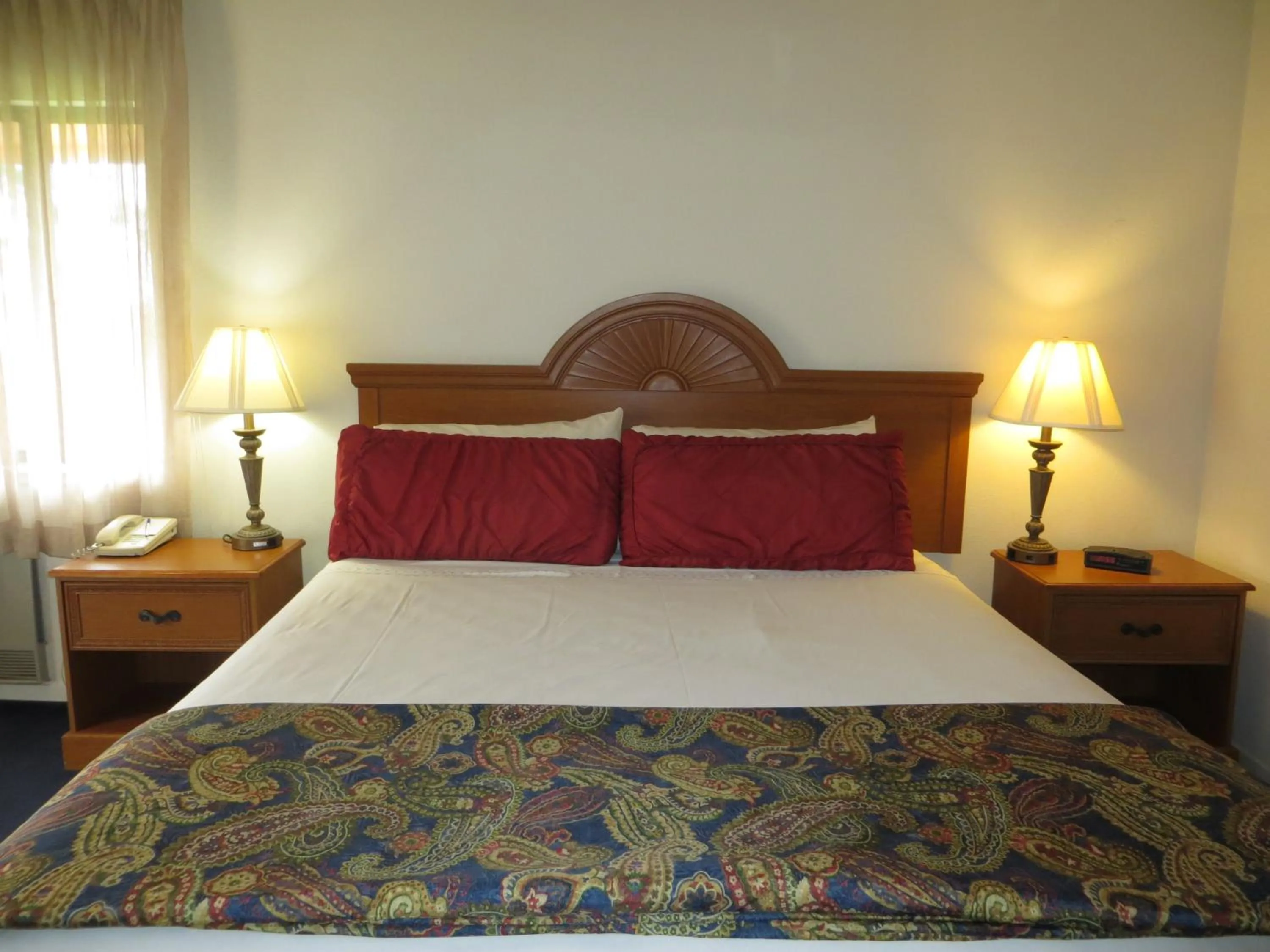 Bed in The Monarch Resort