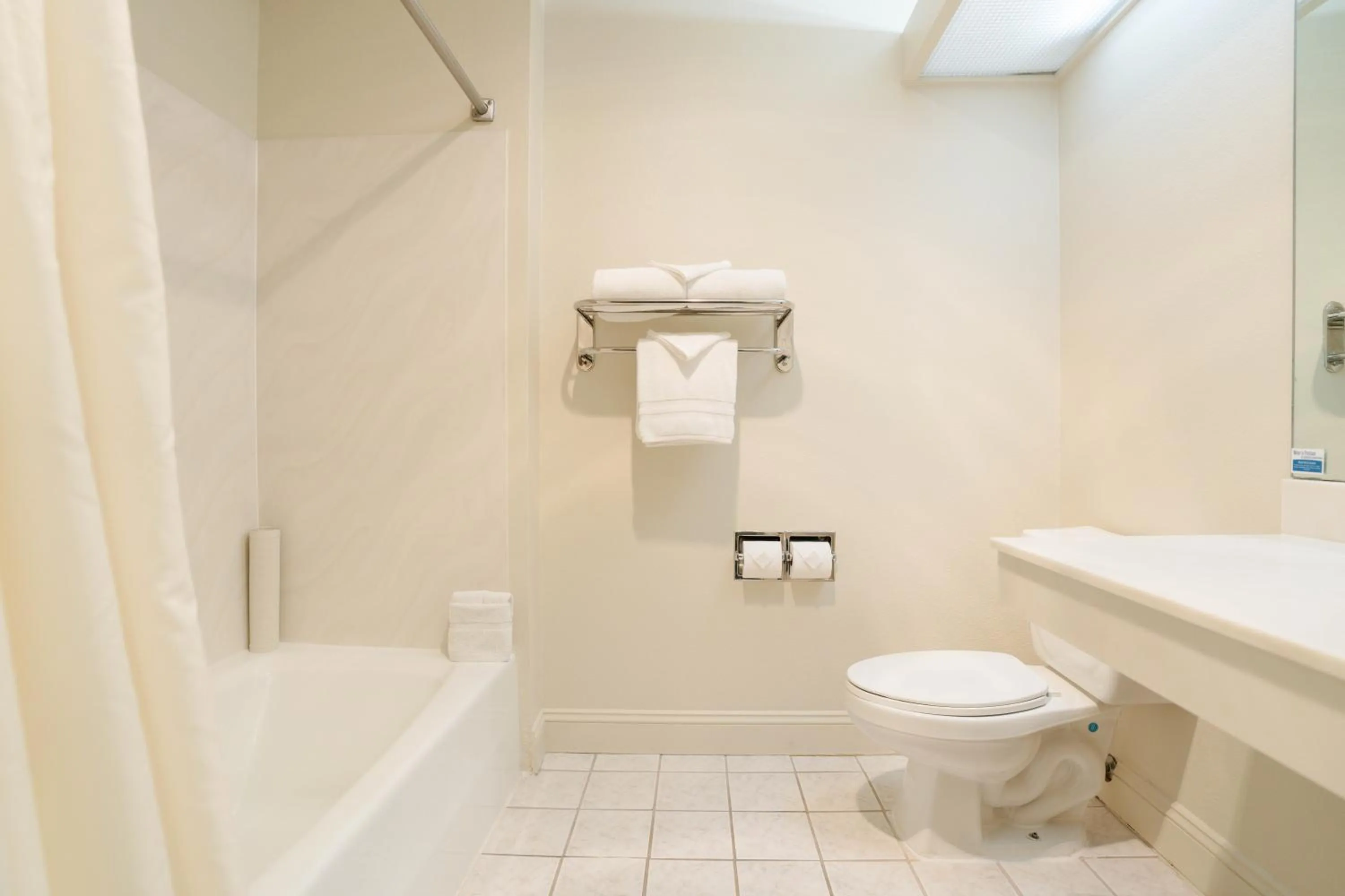 Shower in The Monarch Resort