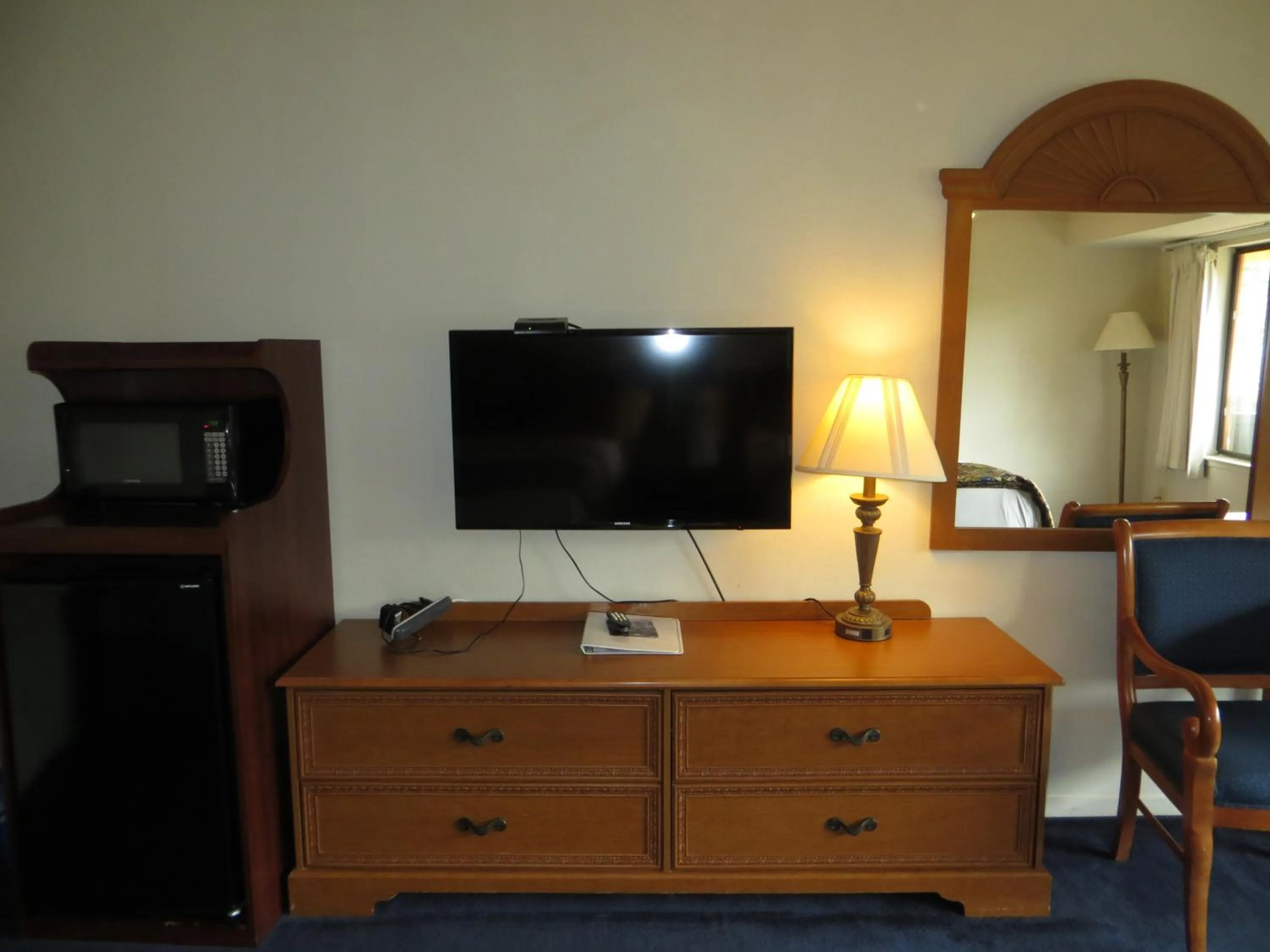 TV and multimedia in The Monarch Resort