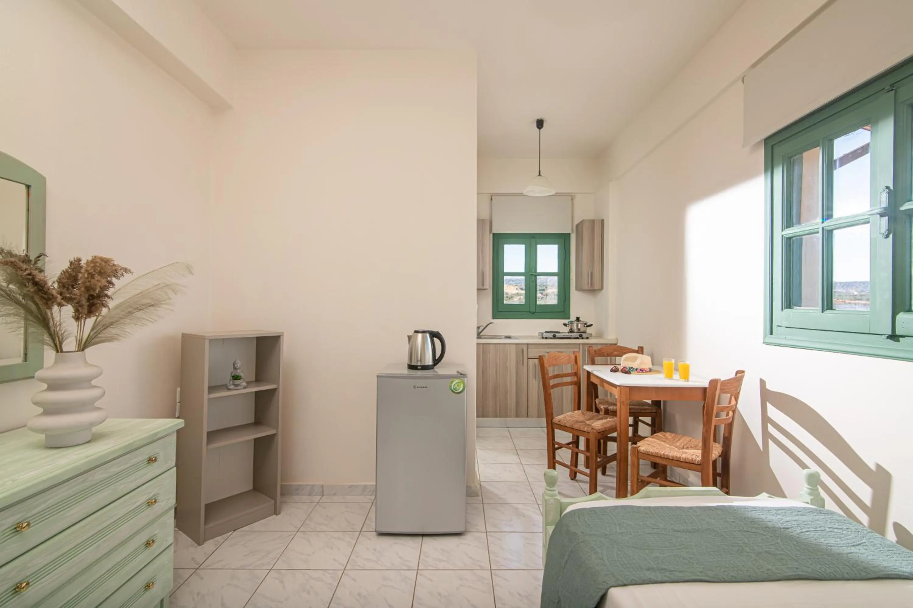 Kitchen or kitchenette in Portokali Apartments
