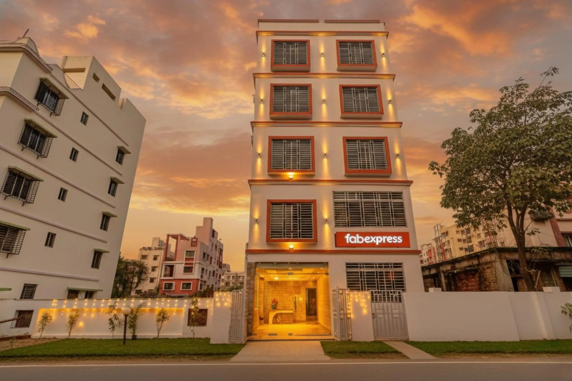 Property building in FabExpress Step Inn - Nr Biswa Bangla Gate