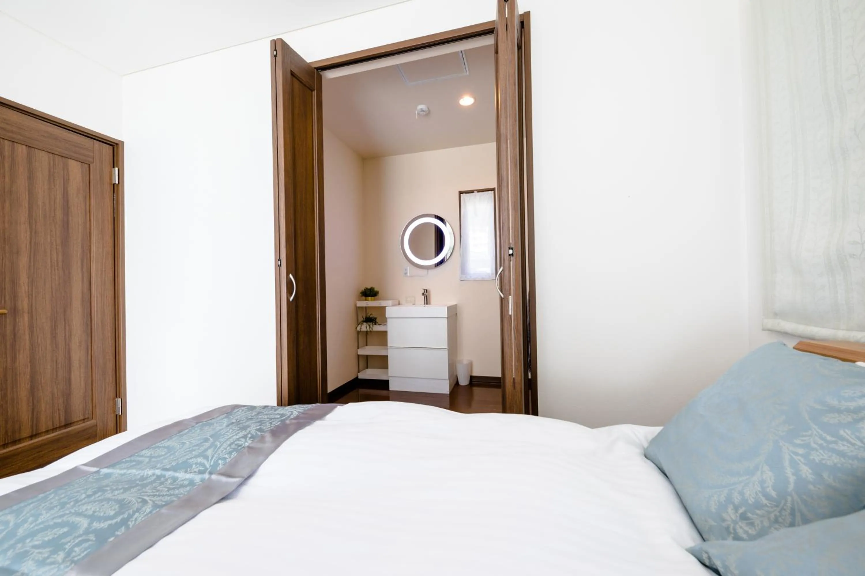 Bathroom, Bed in Fuji Viewest Villa RAKUWA