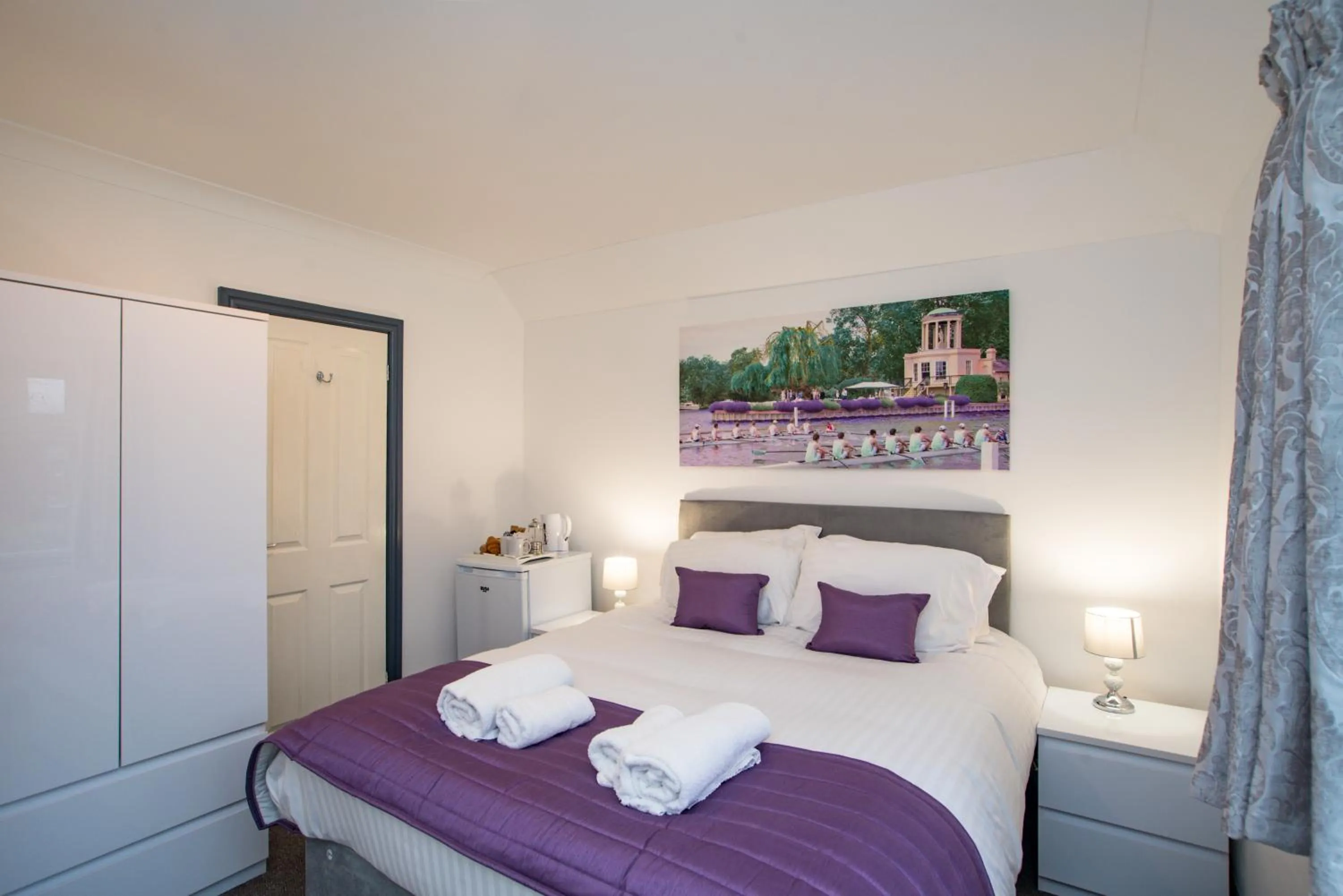 Bedroom, Bed in Wilson Lodge