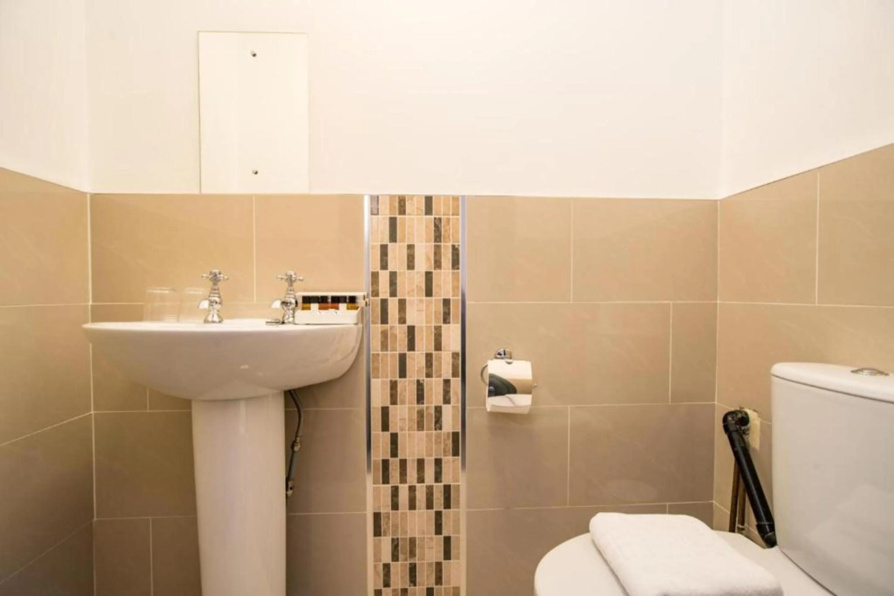 Bathroom in Wilson Lodge