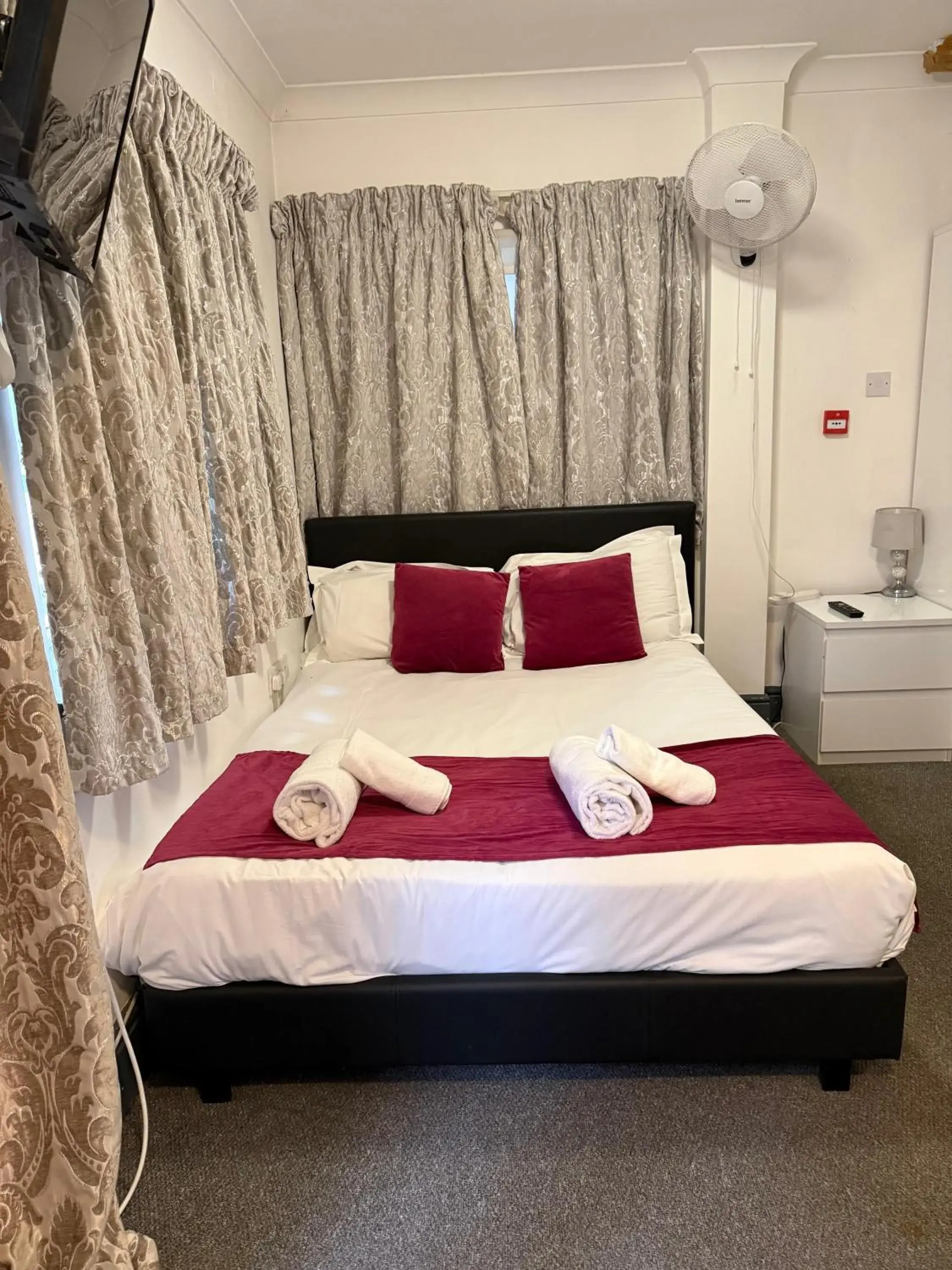 Deluxe Double Room with View in Wilson Lodge Deluxe Double Room with View in Wilson Lodge