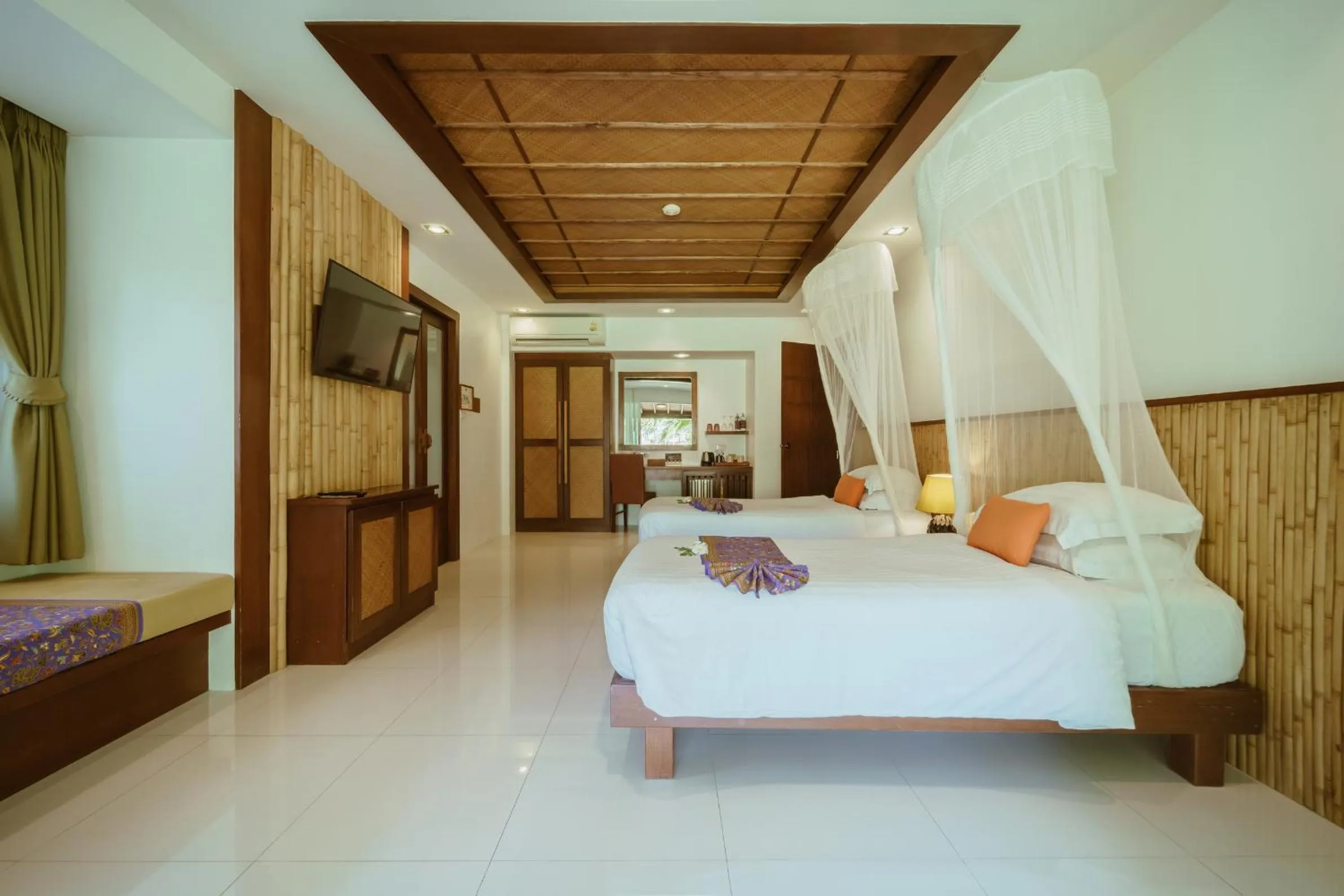 Bed in Ban Sainai Resort- Aonang's Green Resort