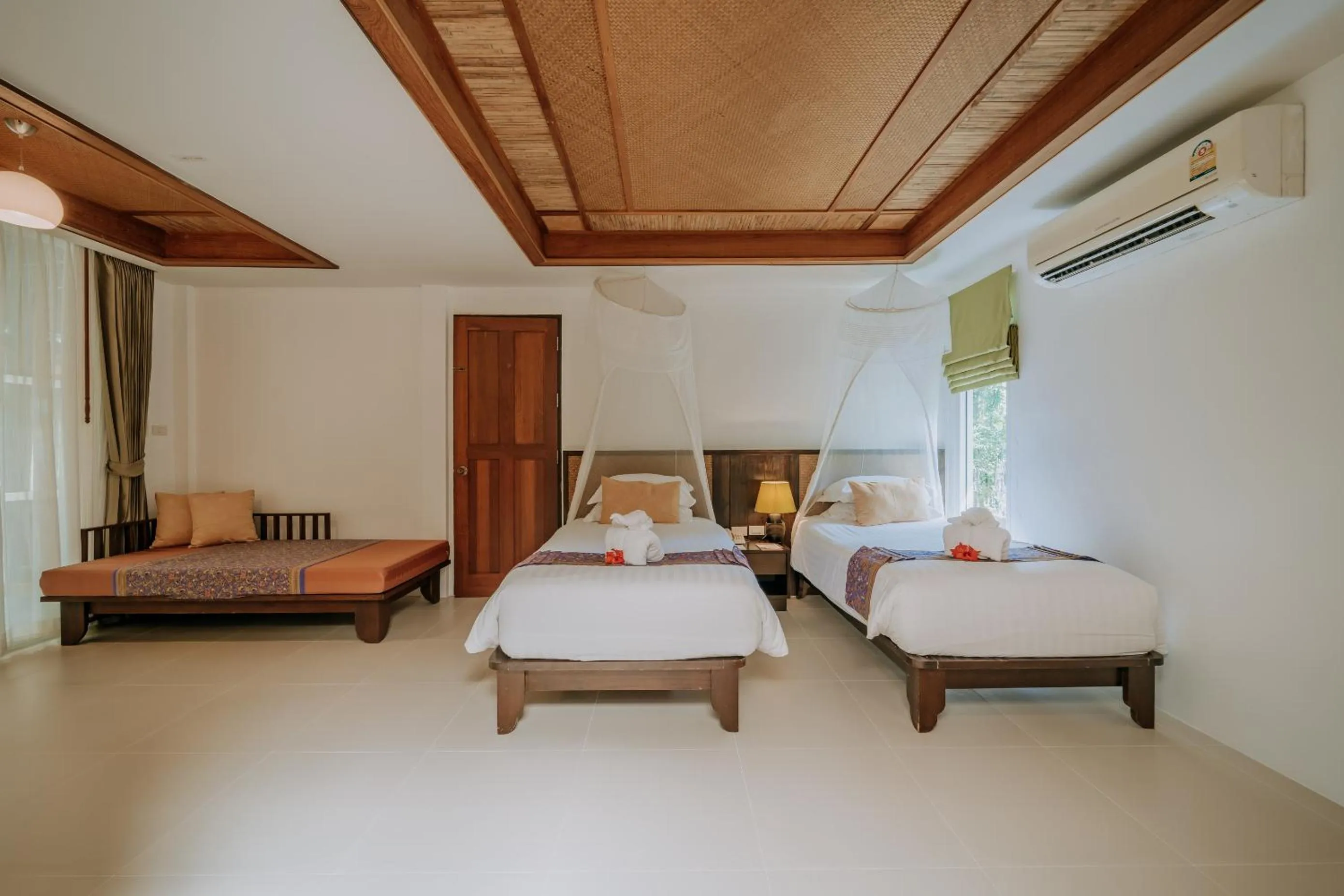 Bed in Ban Sainai Resort- Aonang's Green Resort