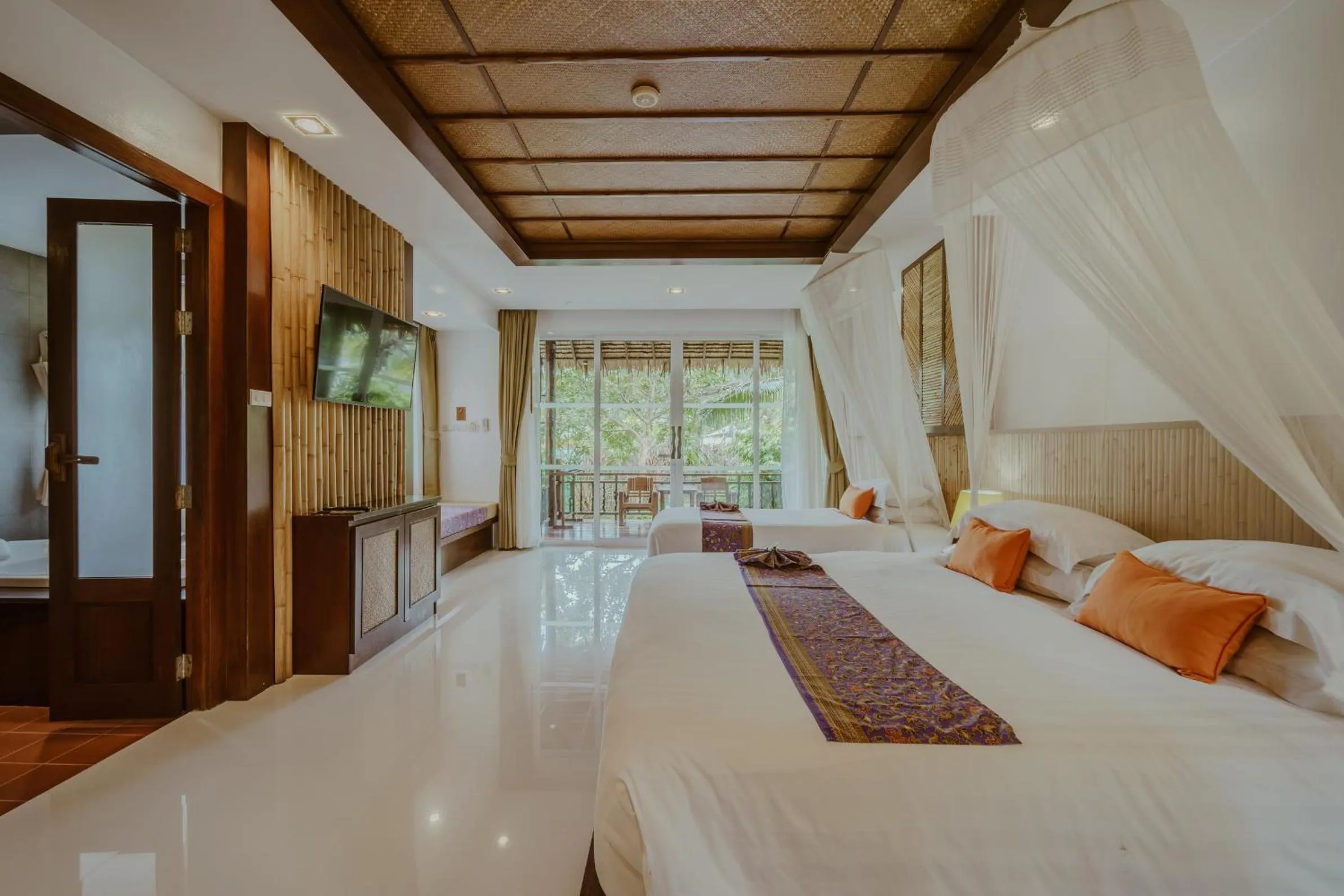 Bed in Ban Sainai Resort- Aonang's Green Resort