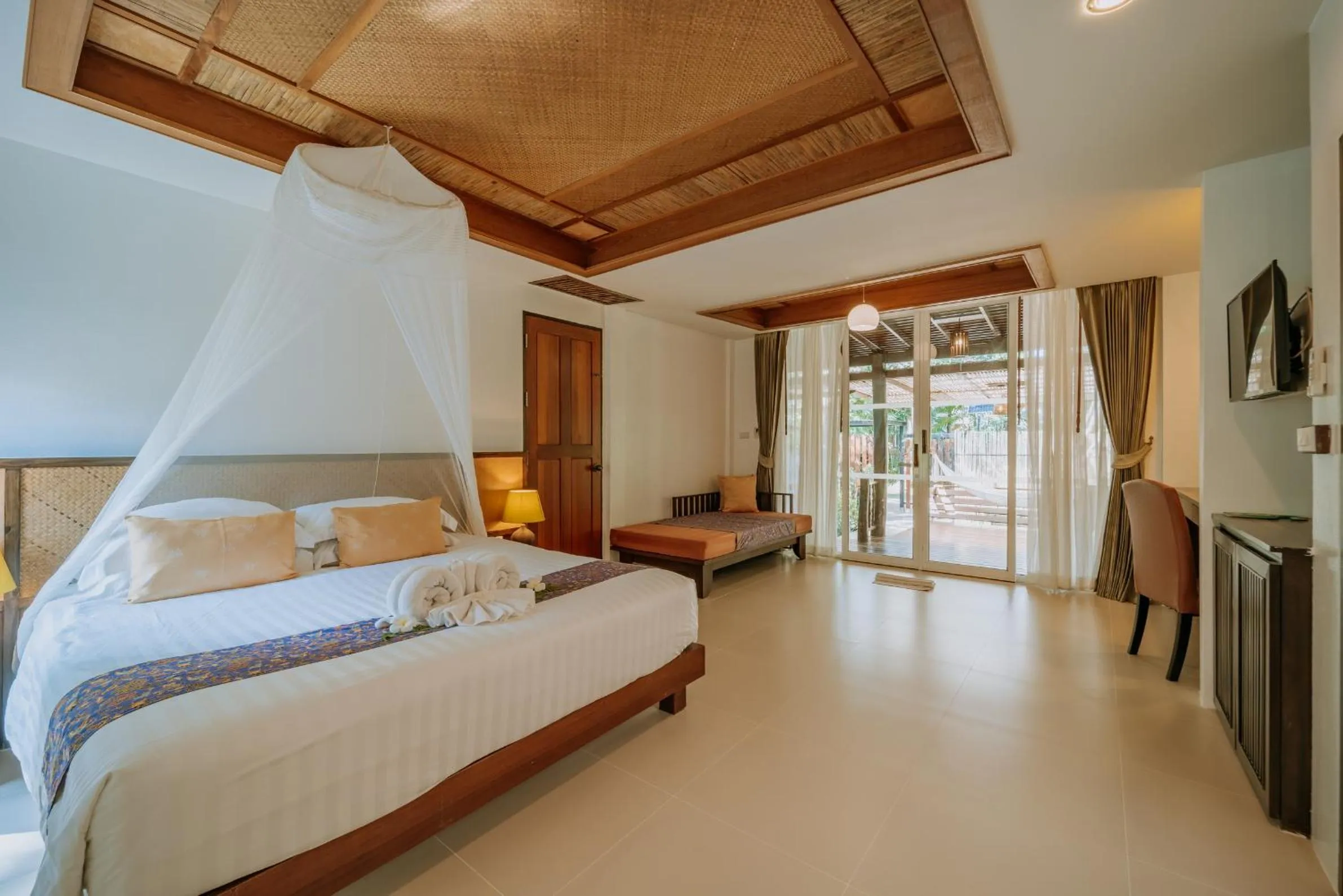 Bed in Ban Sainai Resort- Aonang's Green Resort
