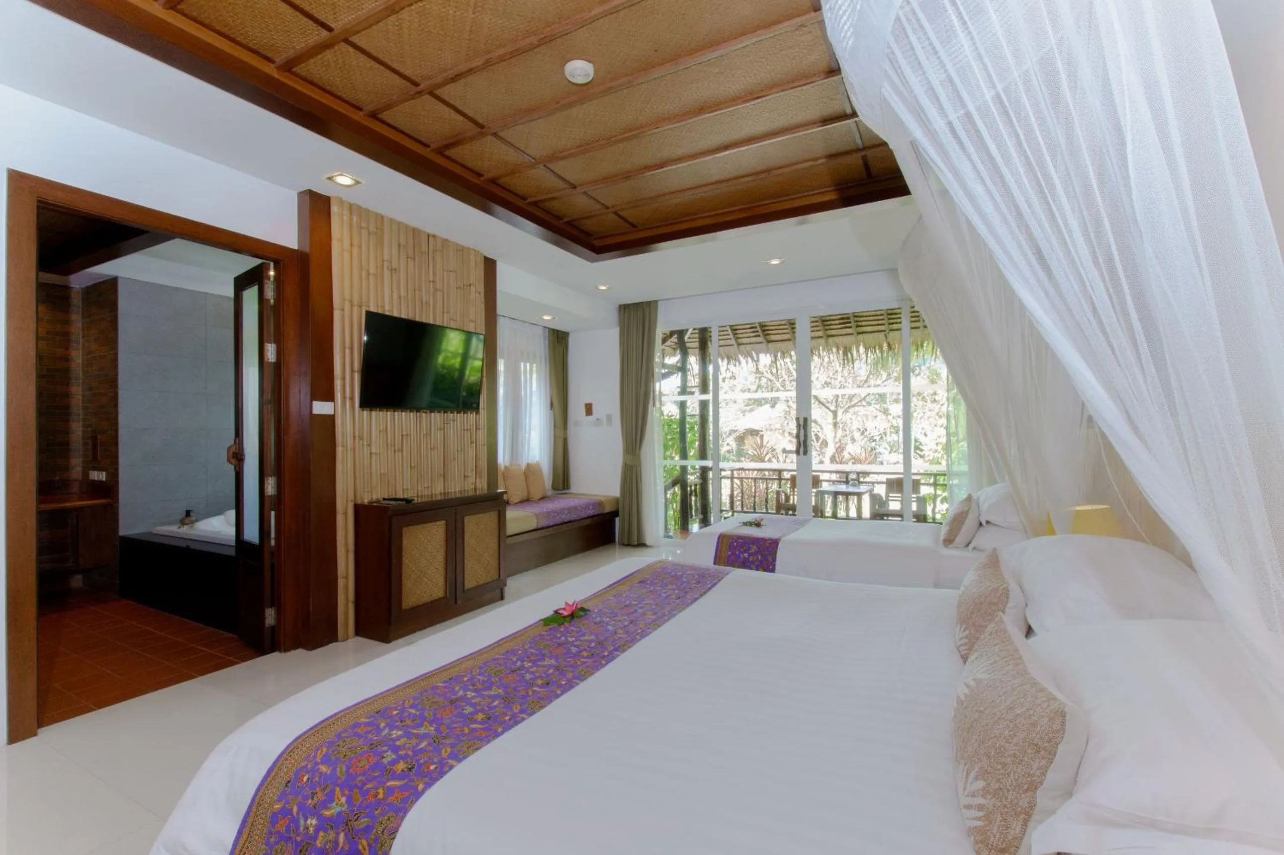 Bed in Ban Sainai Resort- Aonang's Green Resort