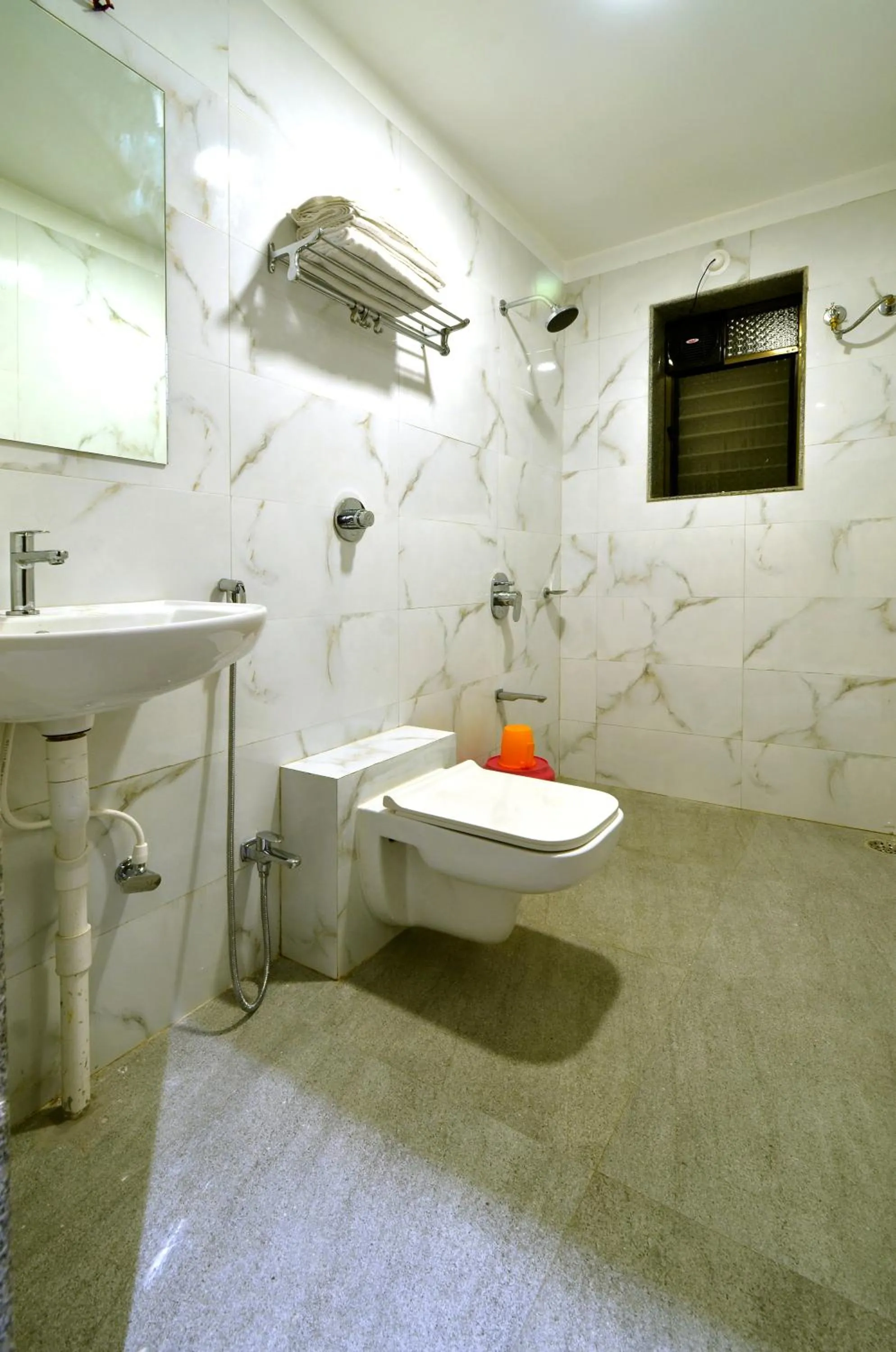 Bathroom in Hotel Dwarka Park