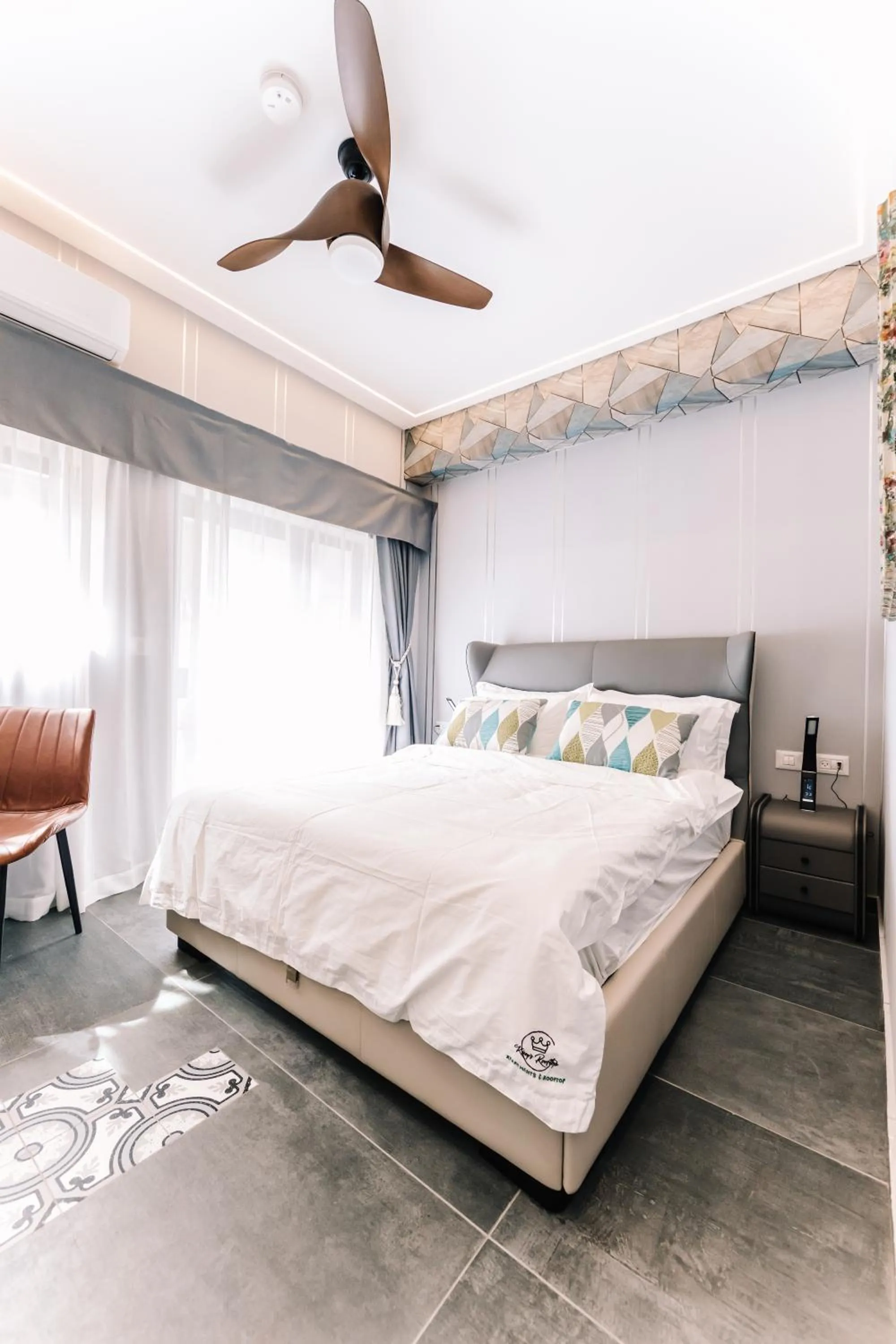 Bed in King's Rooftop Studios