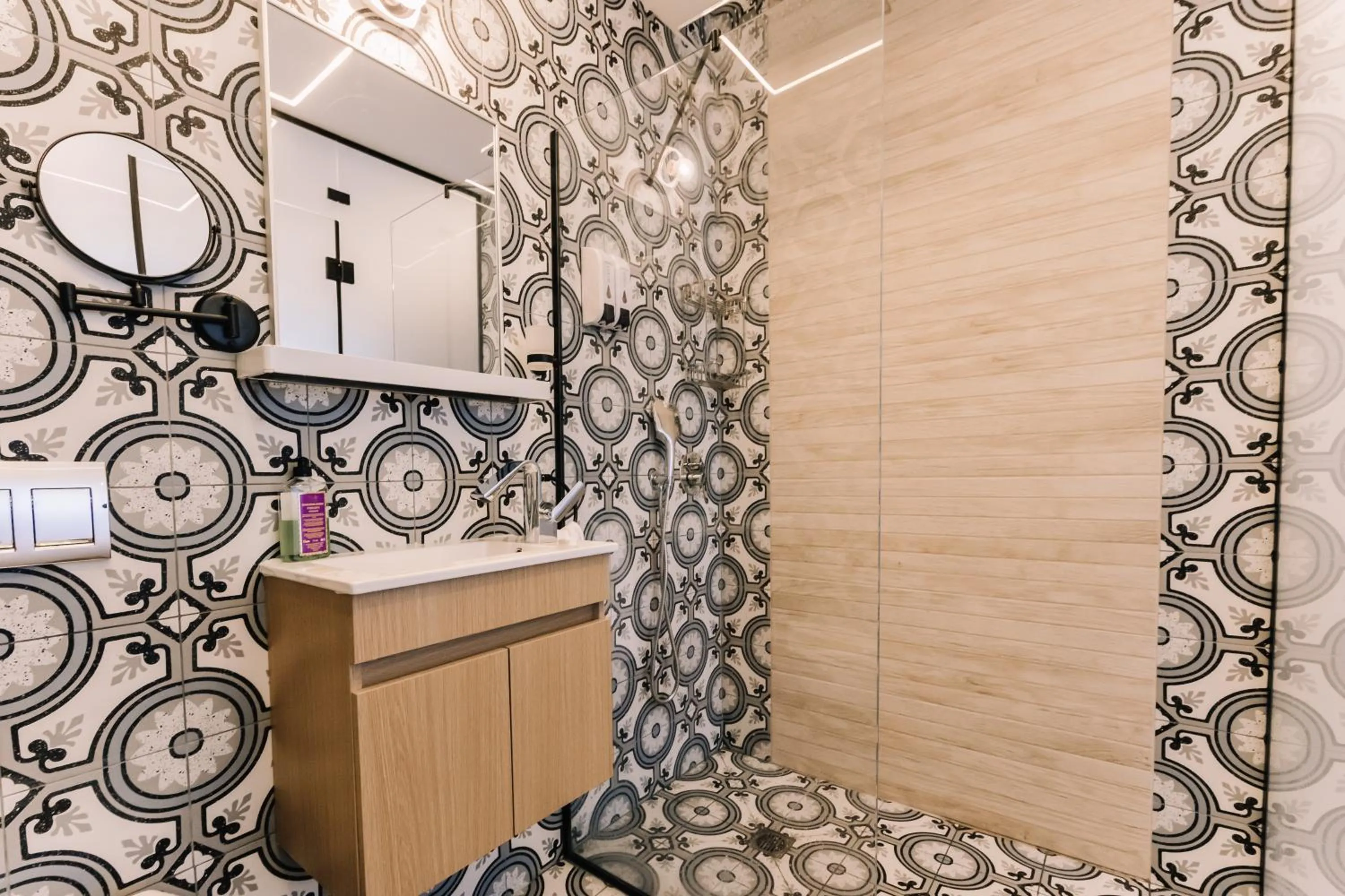 Bathroom in King's Rooftop Studios