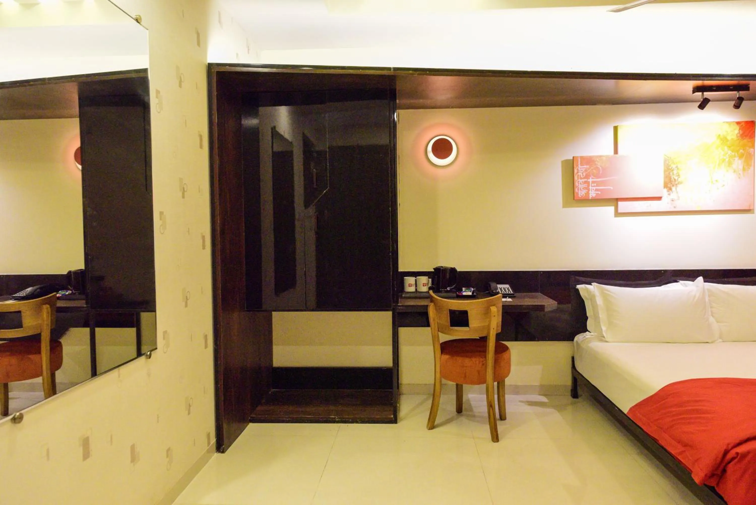 Seating area, Bed in Little Mastiff Moshi by OTHPL