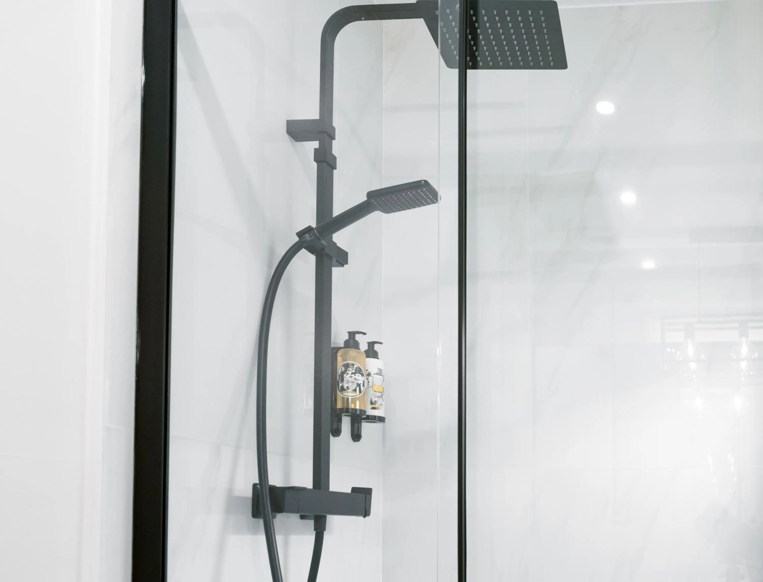 Shower in The ART INN Lisbon