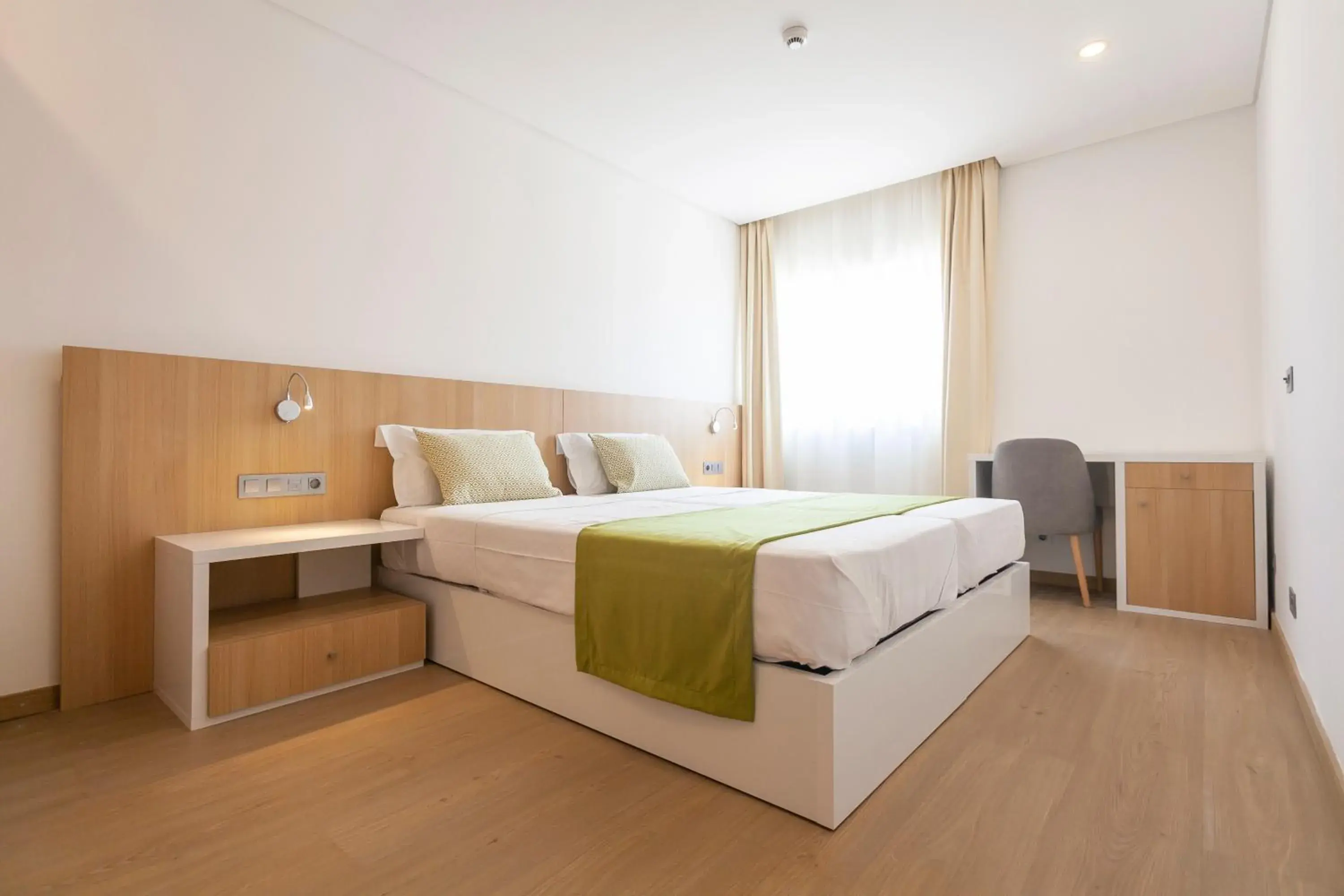 Standard Double or Twin Room with Balcony - single occupancy in Hotel Da Luz Standard Double or Twin Room with Balcony - single occupancy in Hotel Da Luz