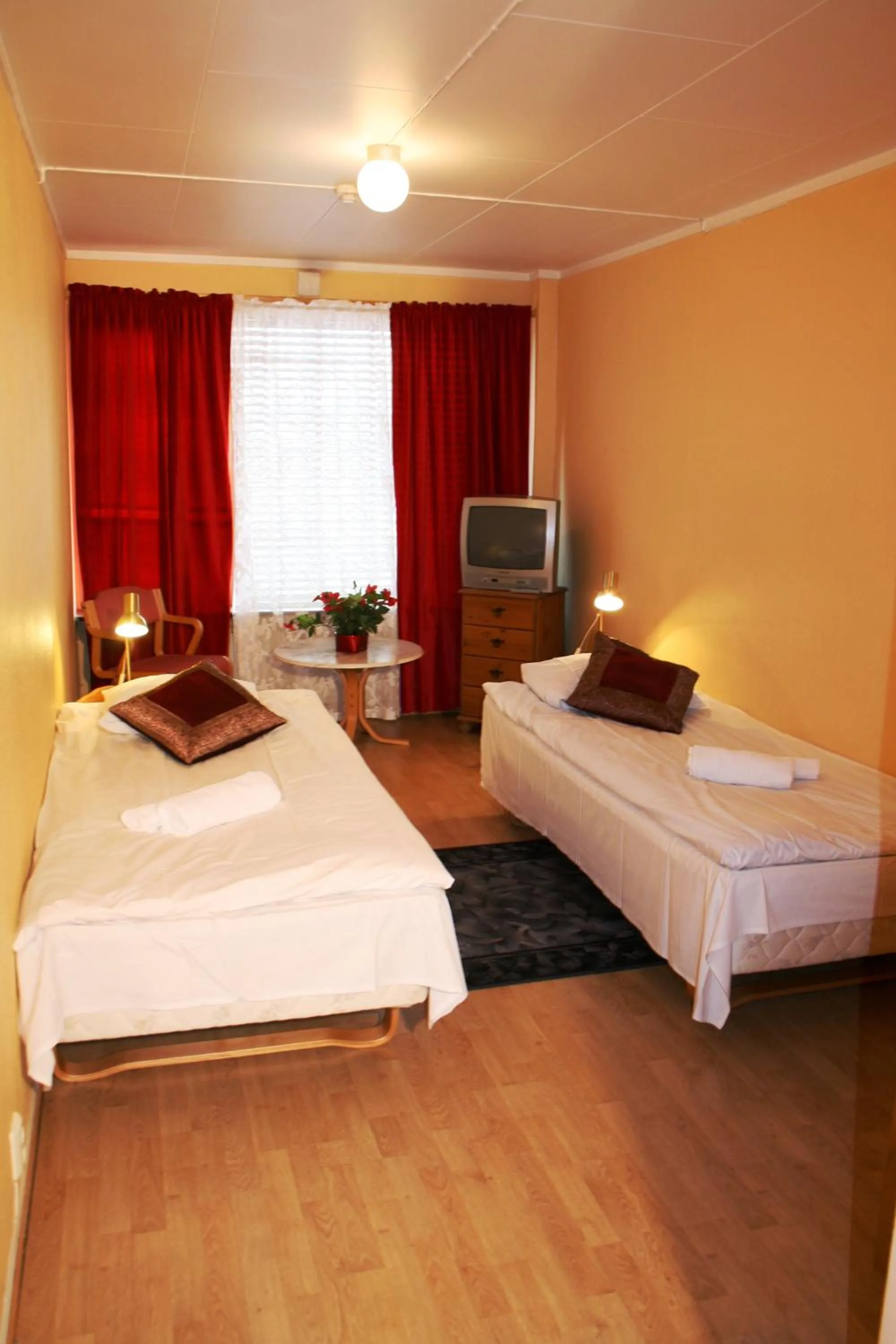 Bed in Barents Hotell