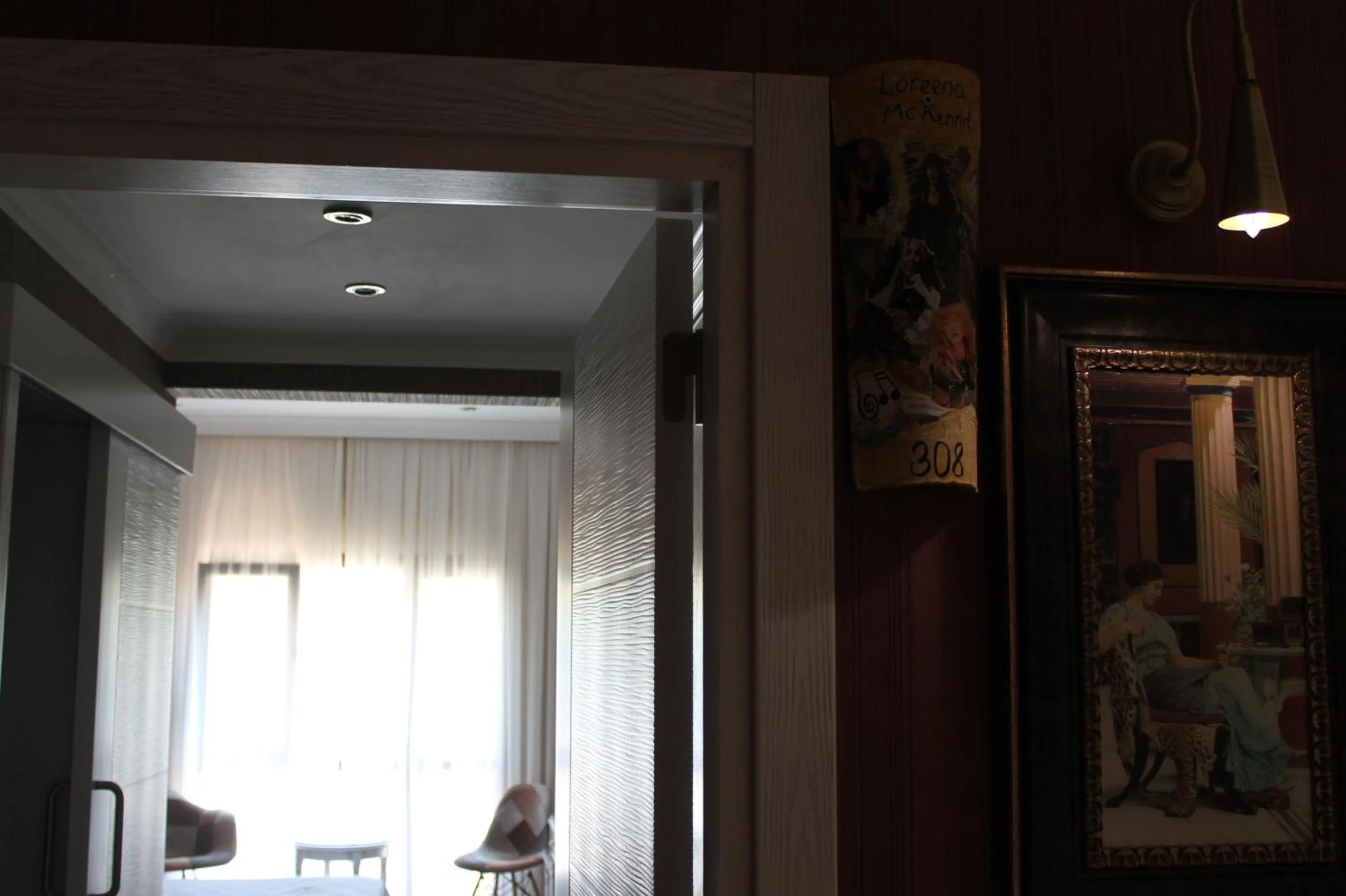 Bella View Art Boutique Hotel