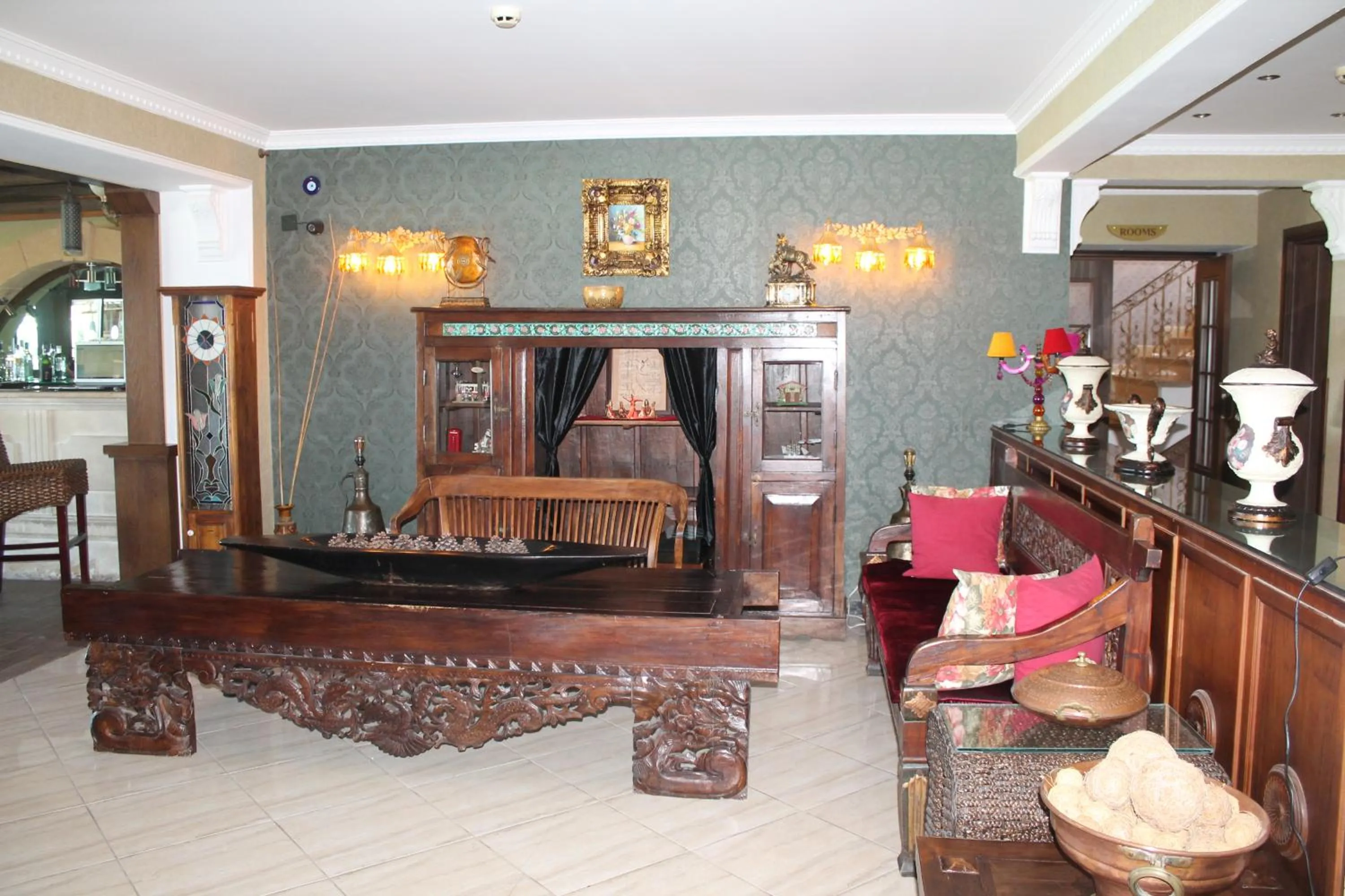 Bella View Art Boutique Hotel