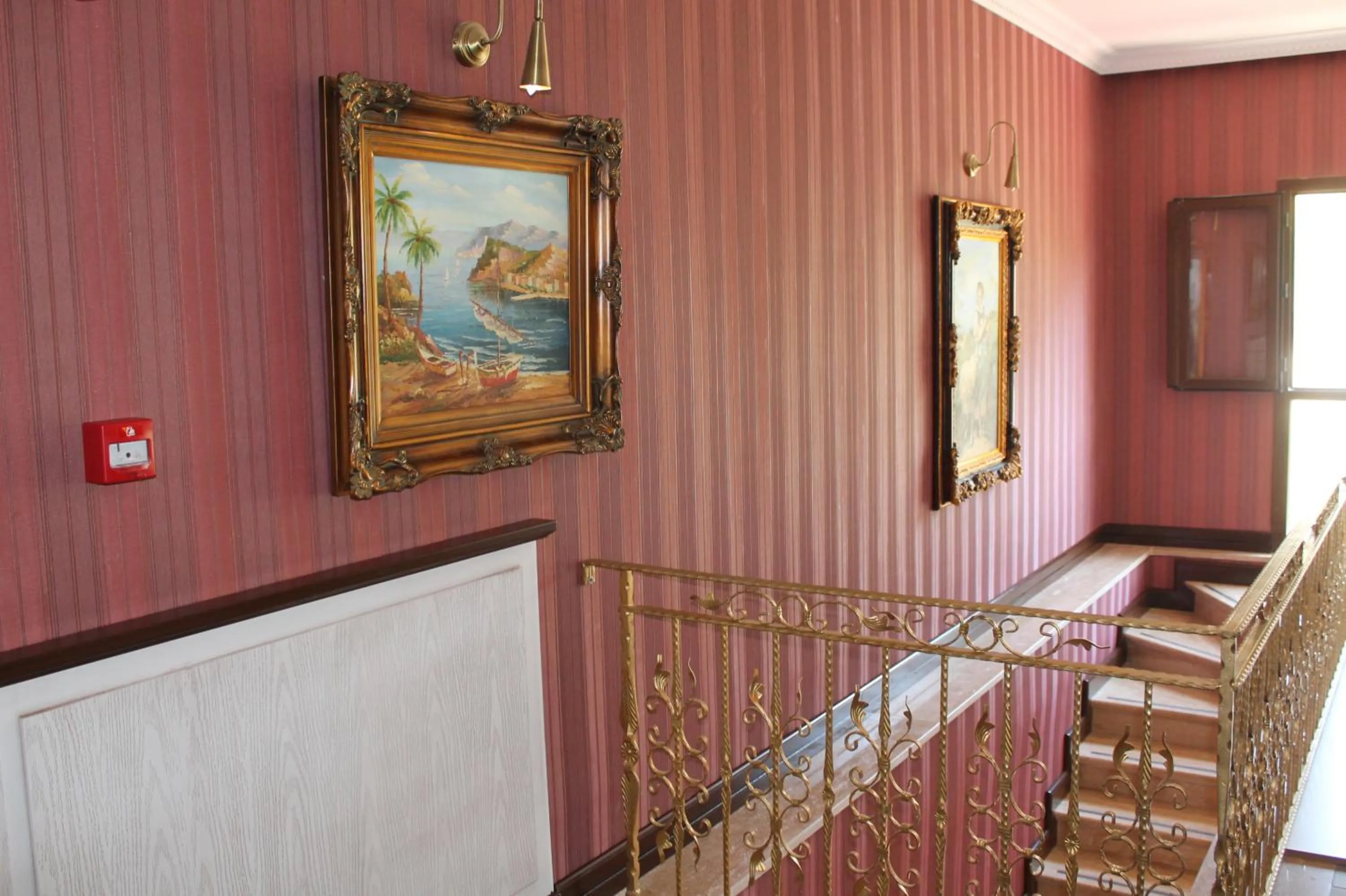 Bella View Art Boutique Hotel