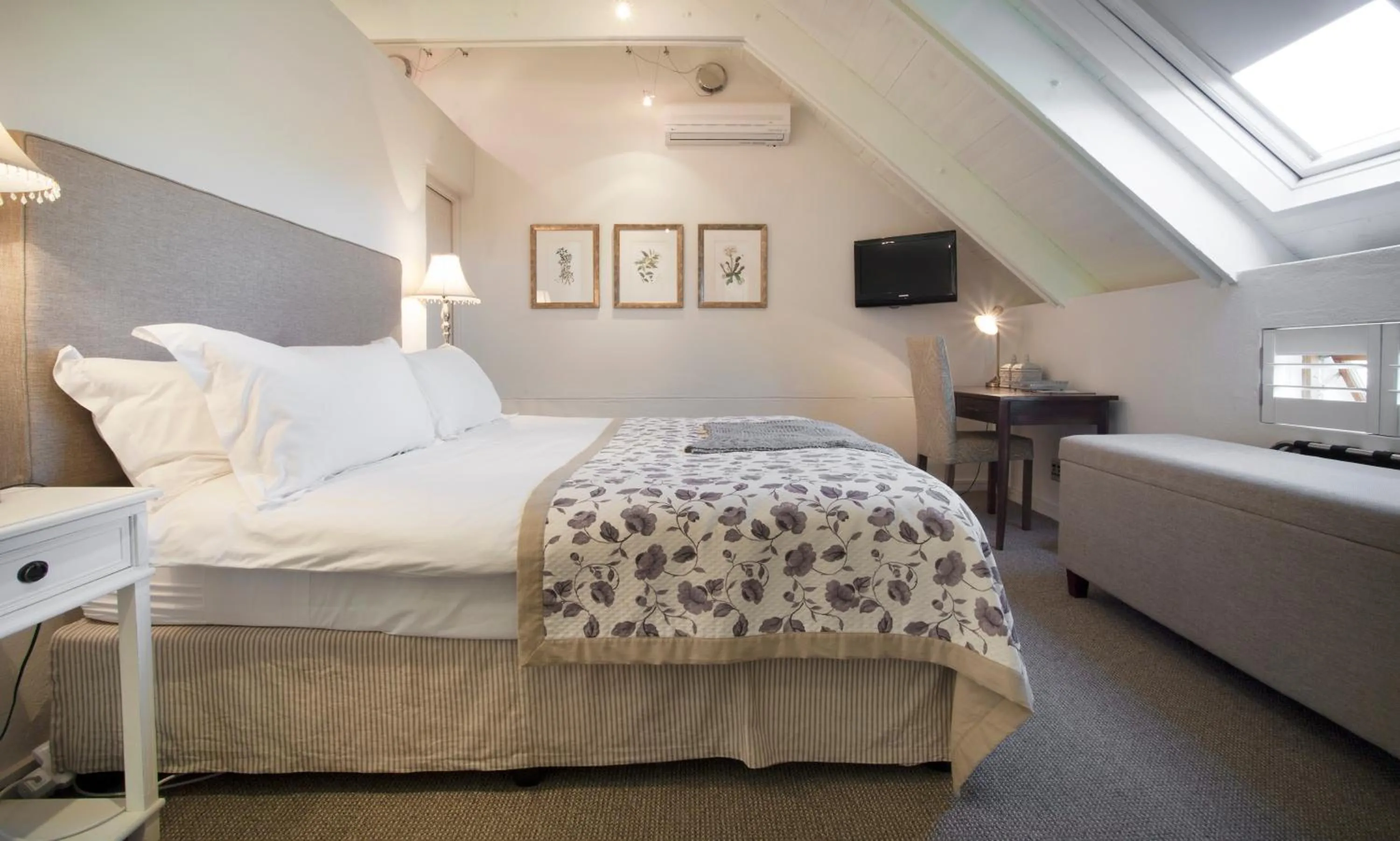 Bed in Klein Welmoed Luxury Guest House