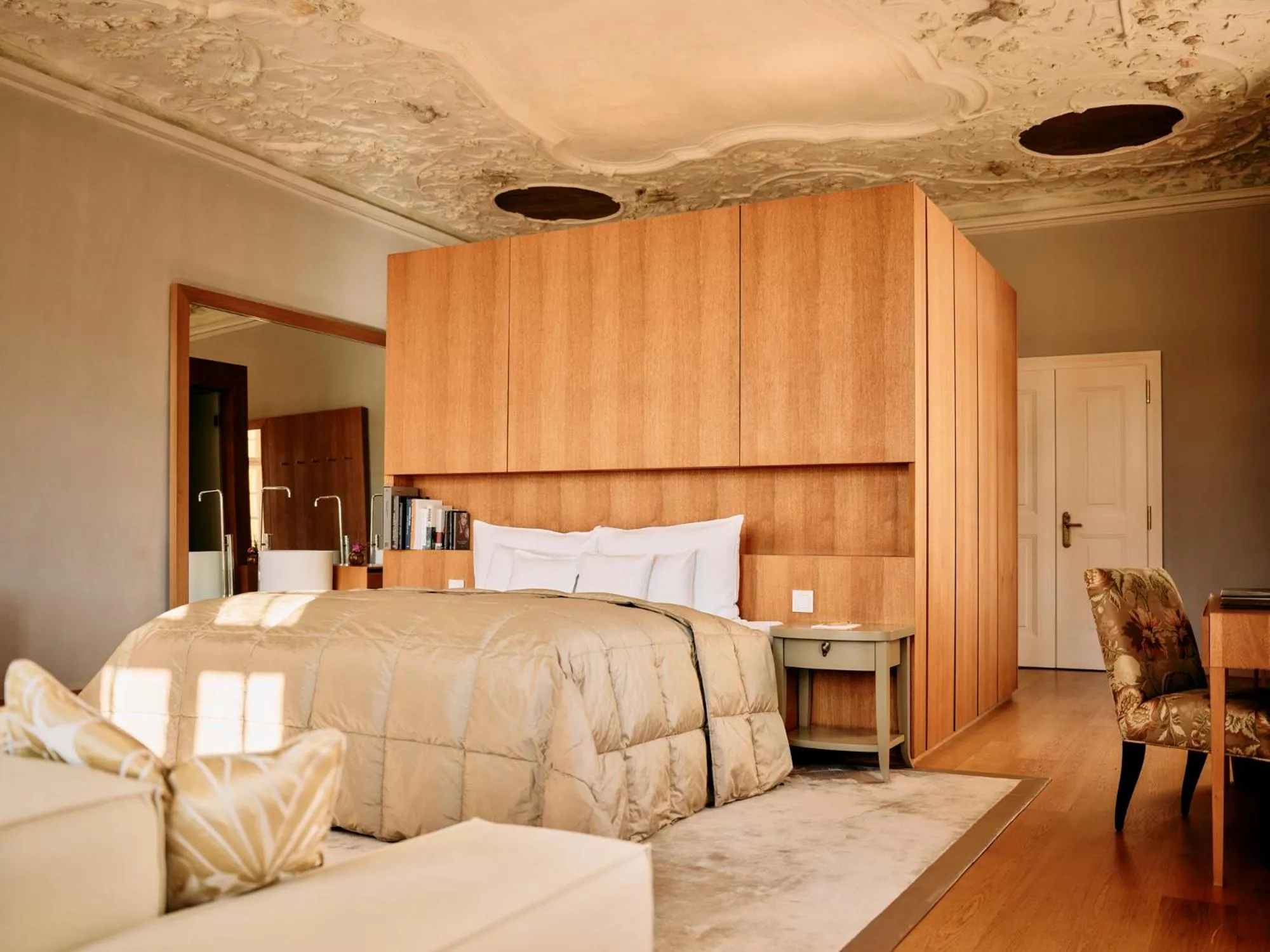 Bedroom, Bed in TAUROA Hofwirt