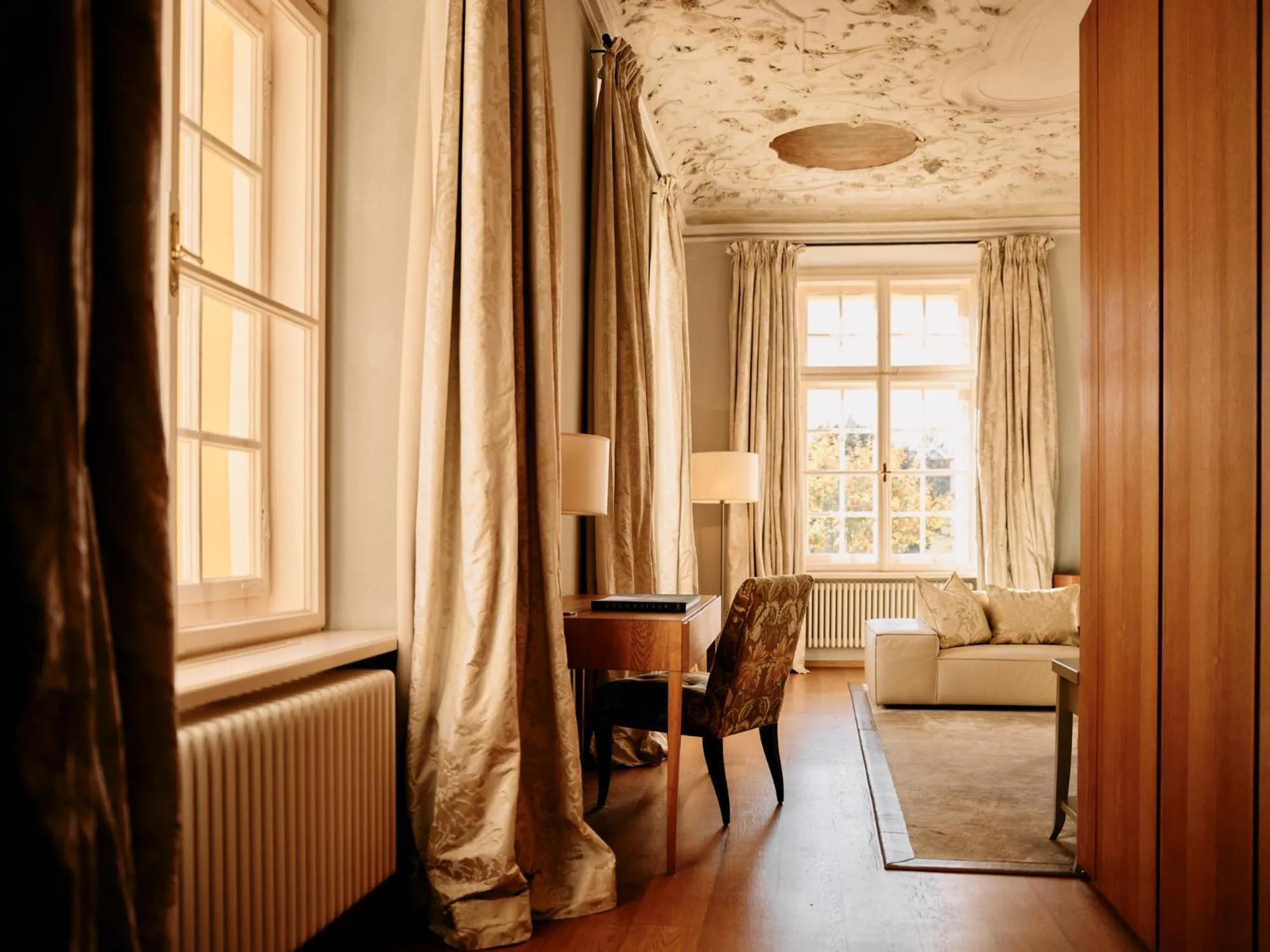 Seating area in TAUROA Hofwirt