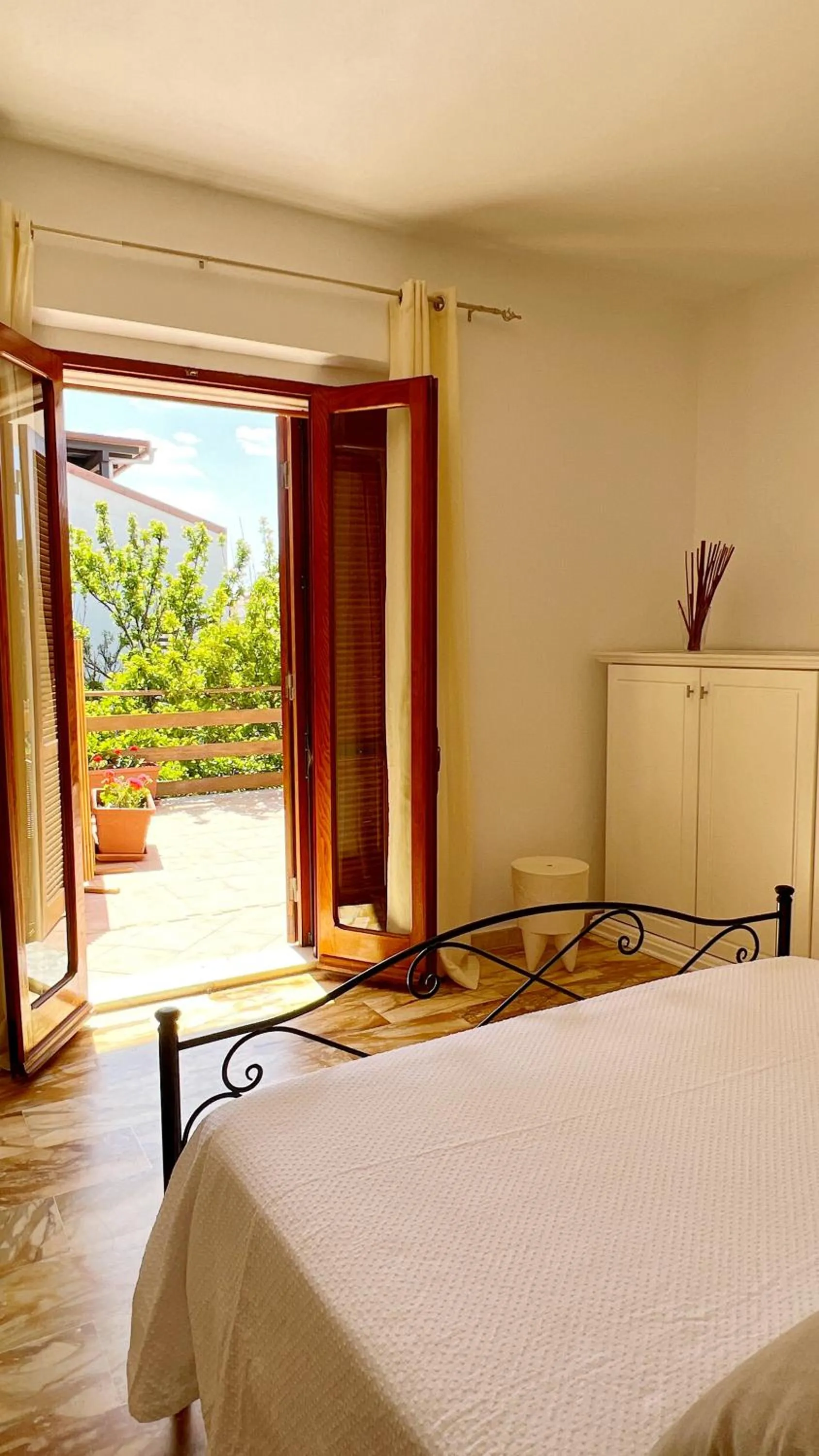 Bedroom, Bed in Villa Iole