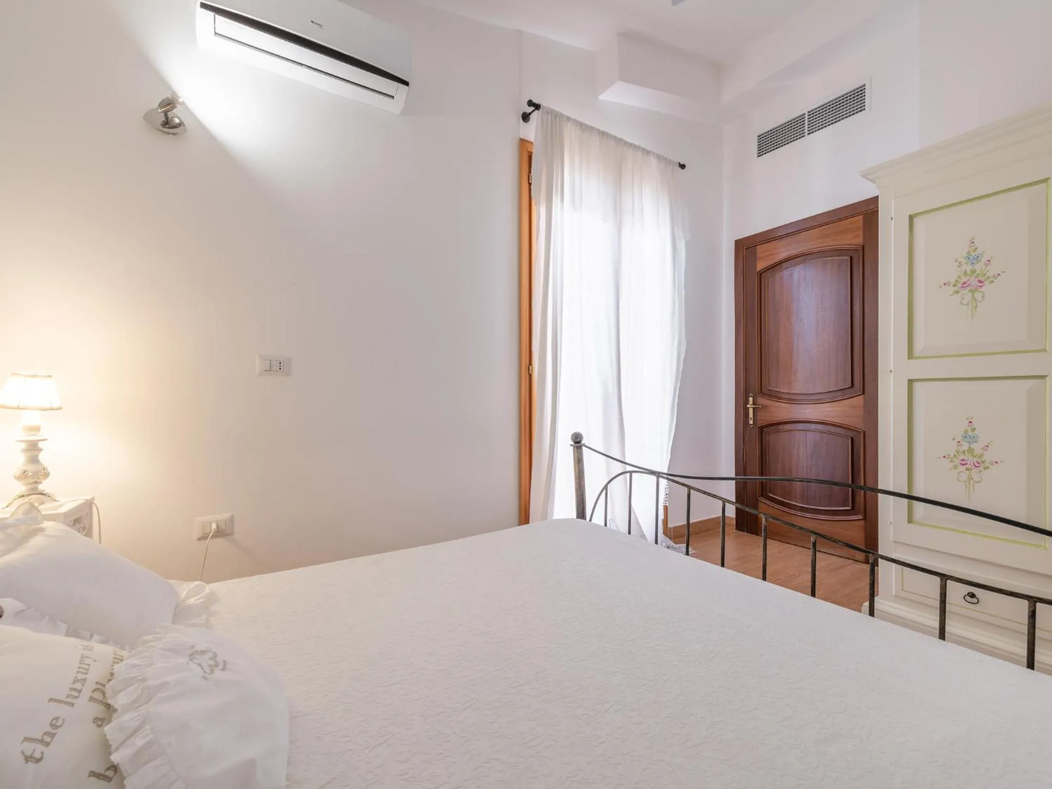 Bedroom, Bed in Villa Iole