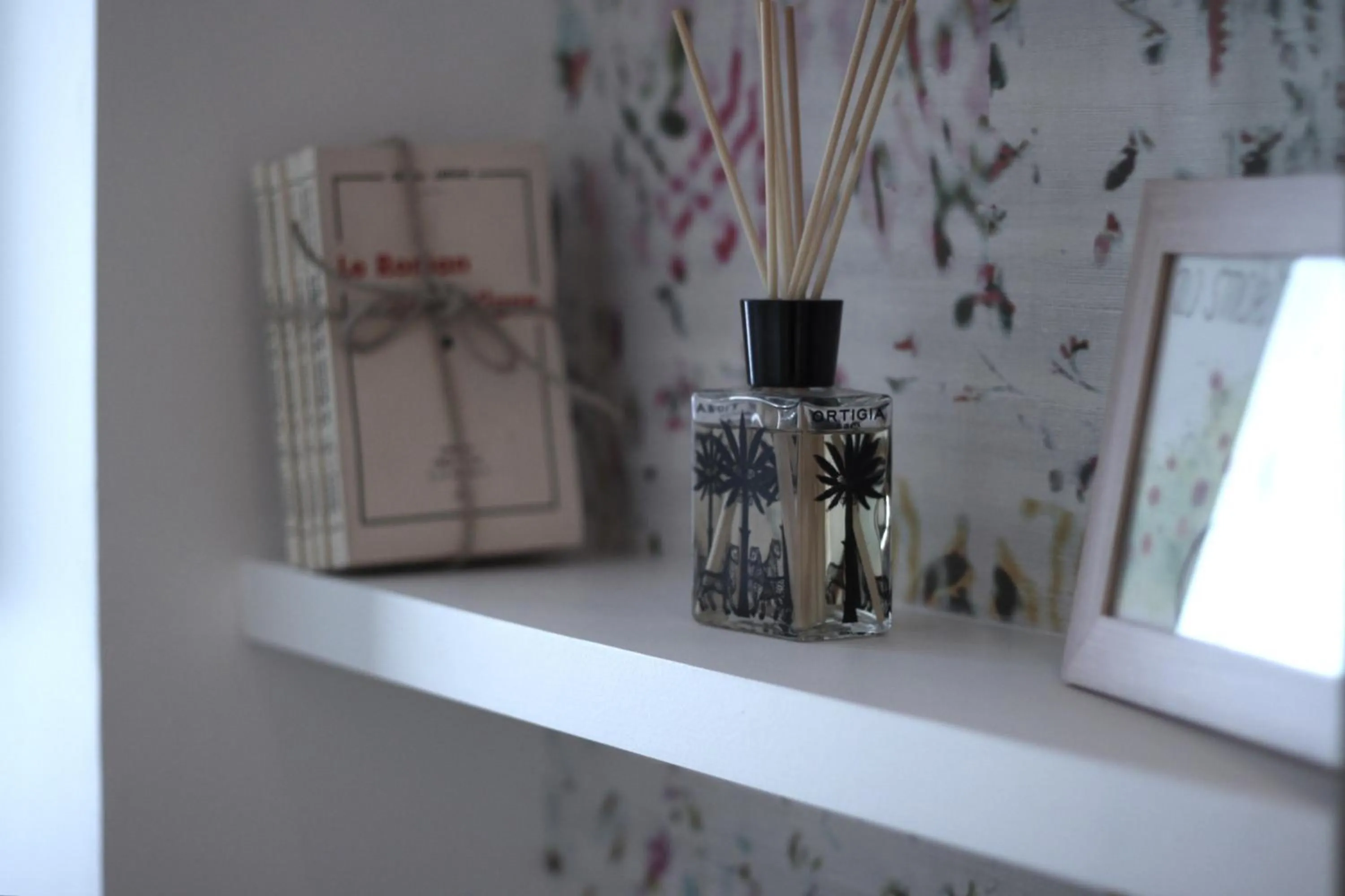 Decorative detail in 1er Etage Marais