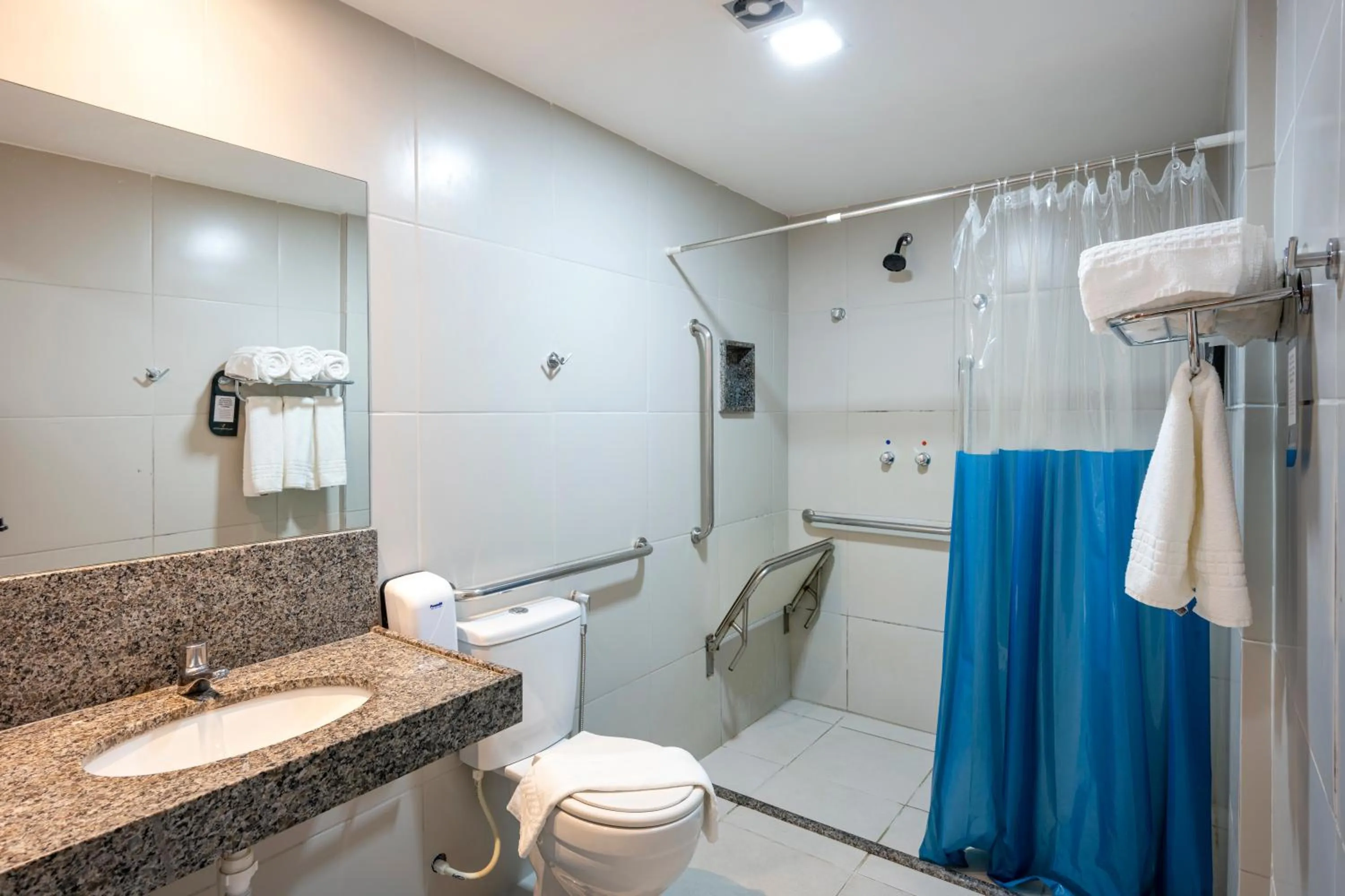 Shower in Villa Park Hotel Recife