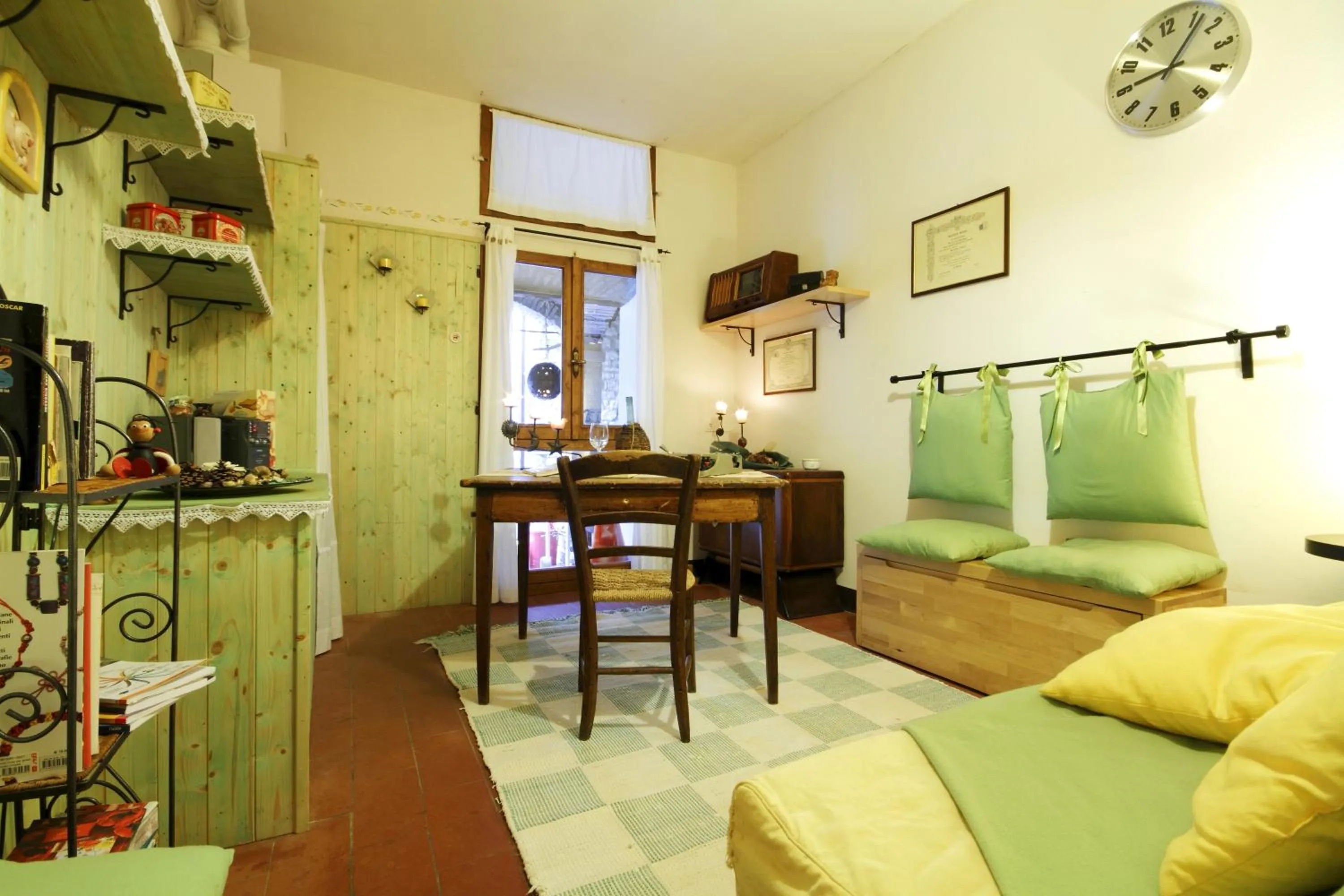 Decorative detail in Antica Locanda La Canonica