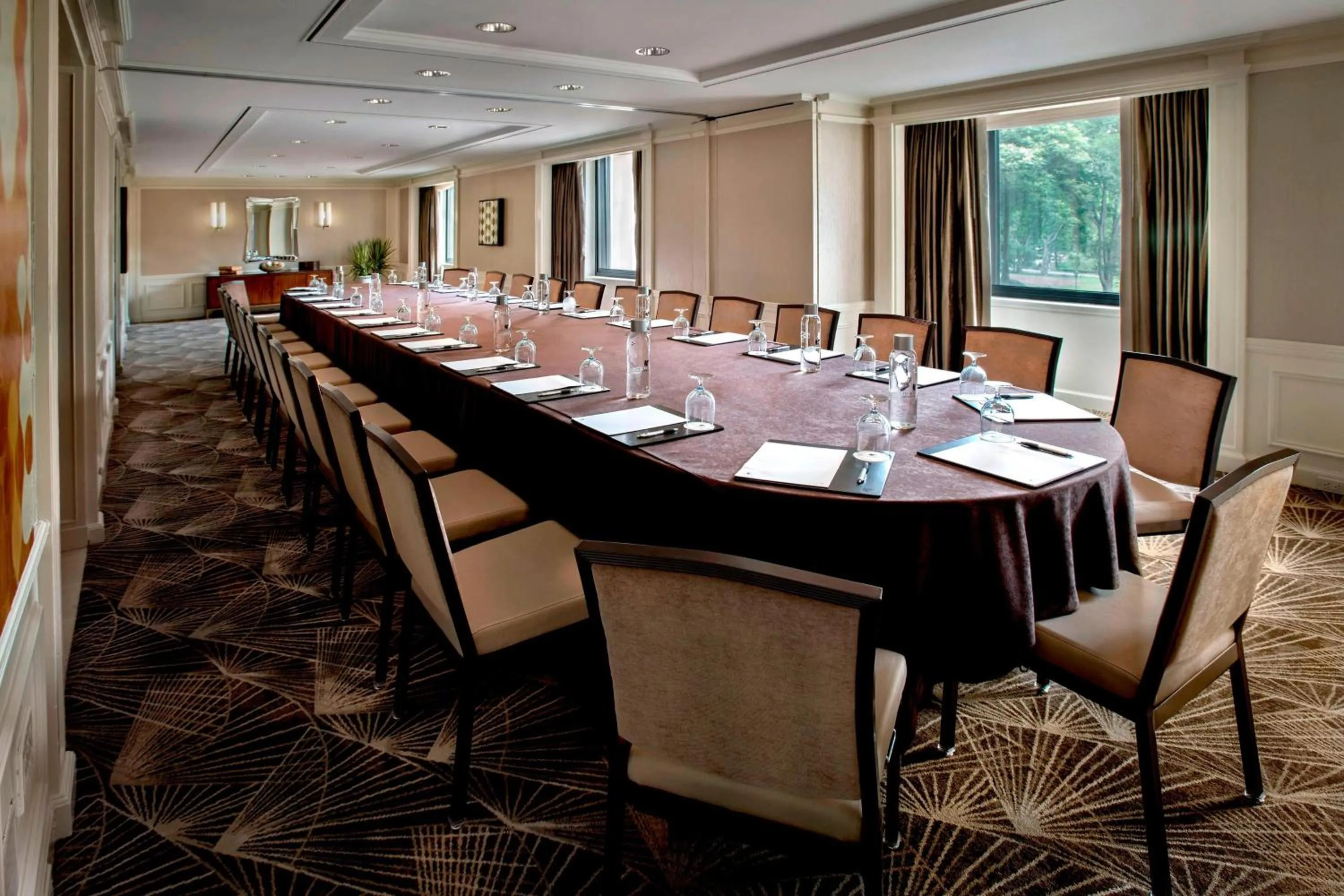 Meeting/conference room in JW Marriott Essex House New York