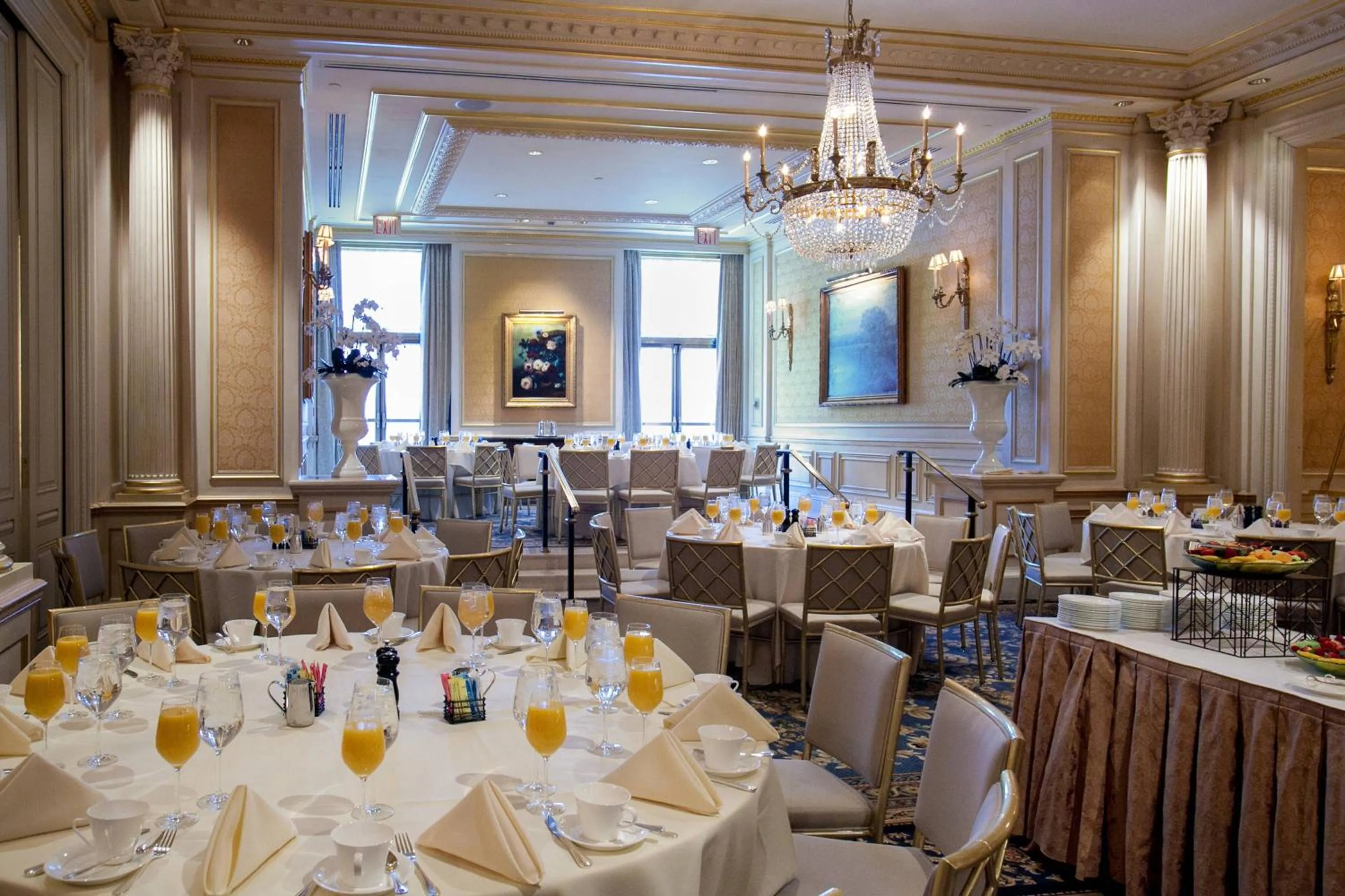 Banquet/Function facilities in JW Marriott Essex House New York