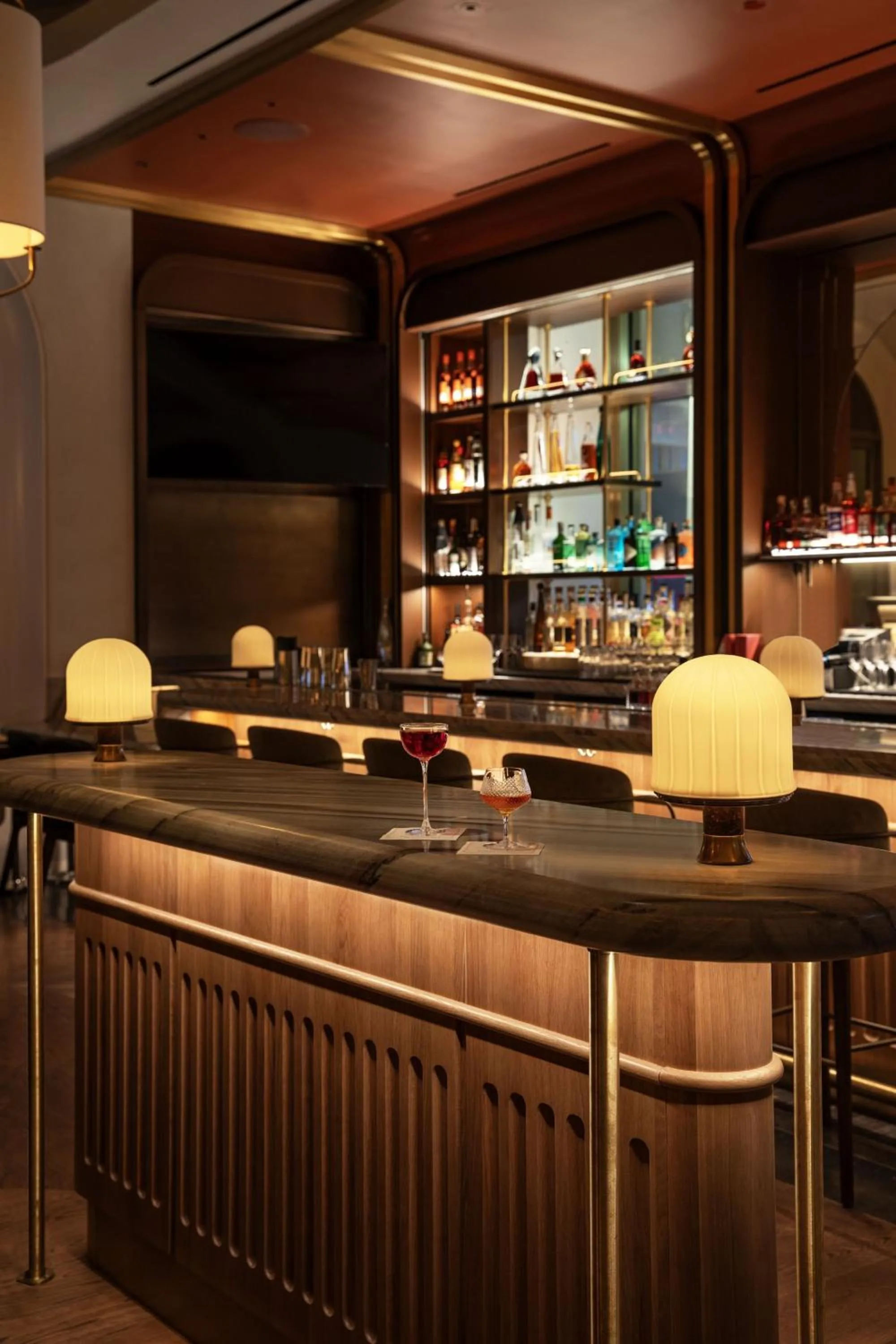 Lounge or bar in JW Marriott Essex House New York