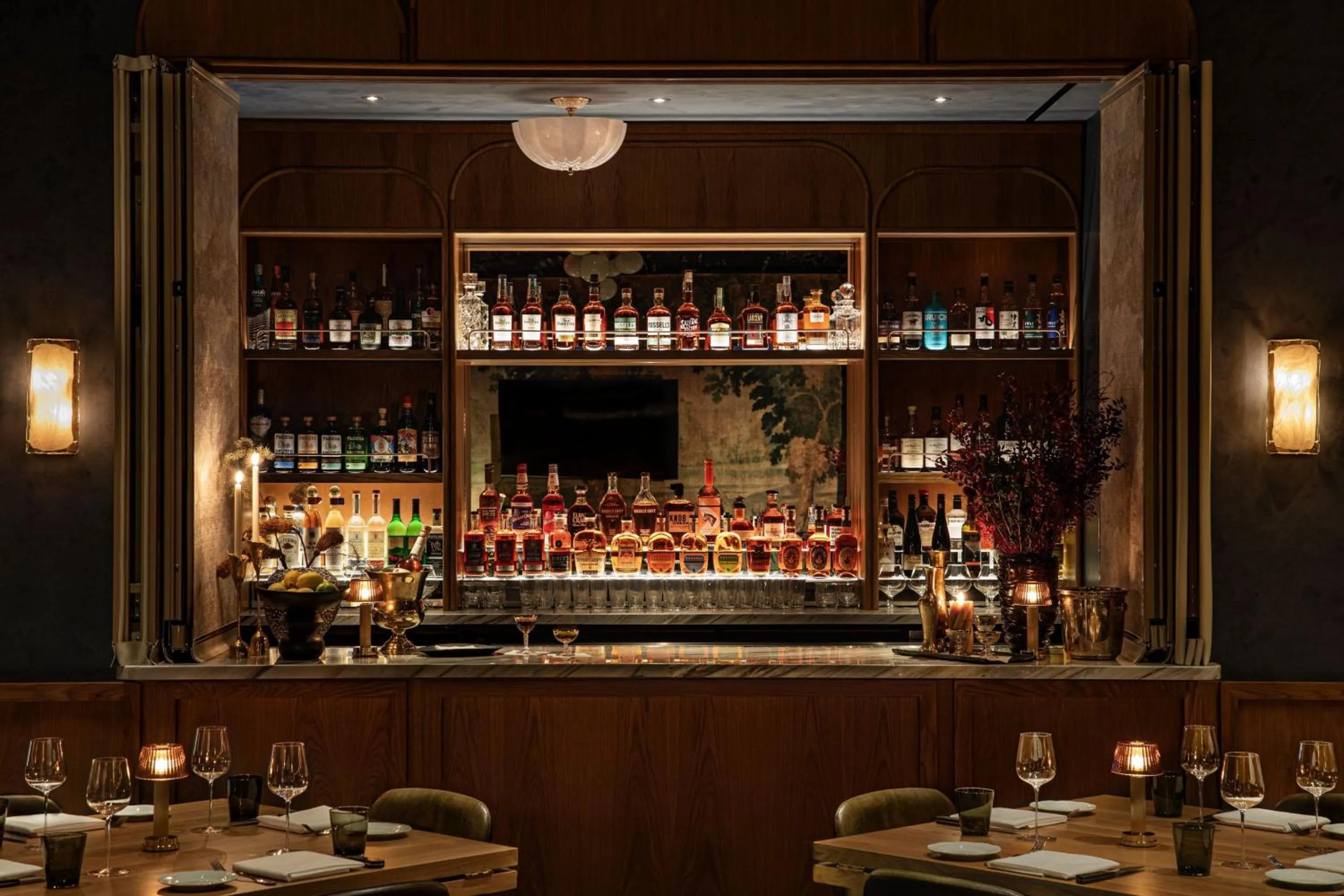 Lounge or bar in JW Marriott Essex House New York