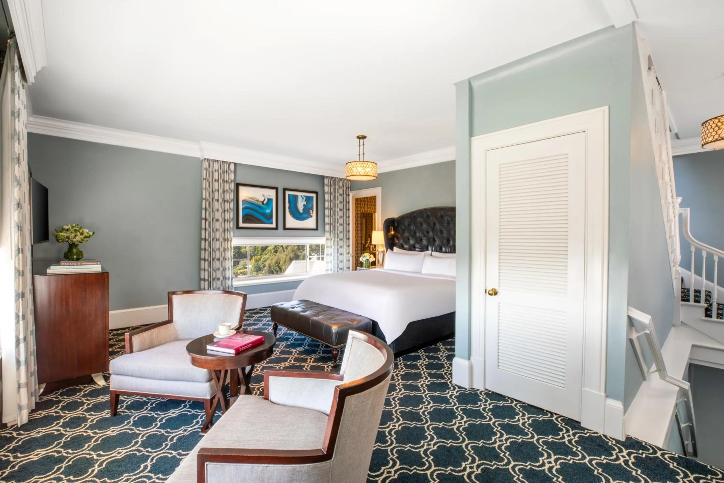 Bedroom, Bed in Claremont Resort & Club