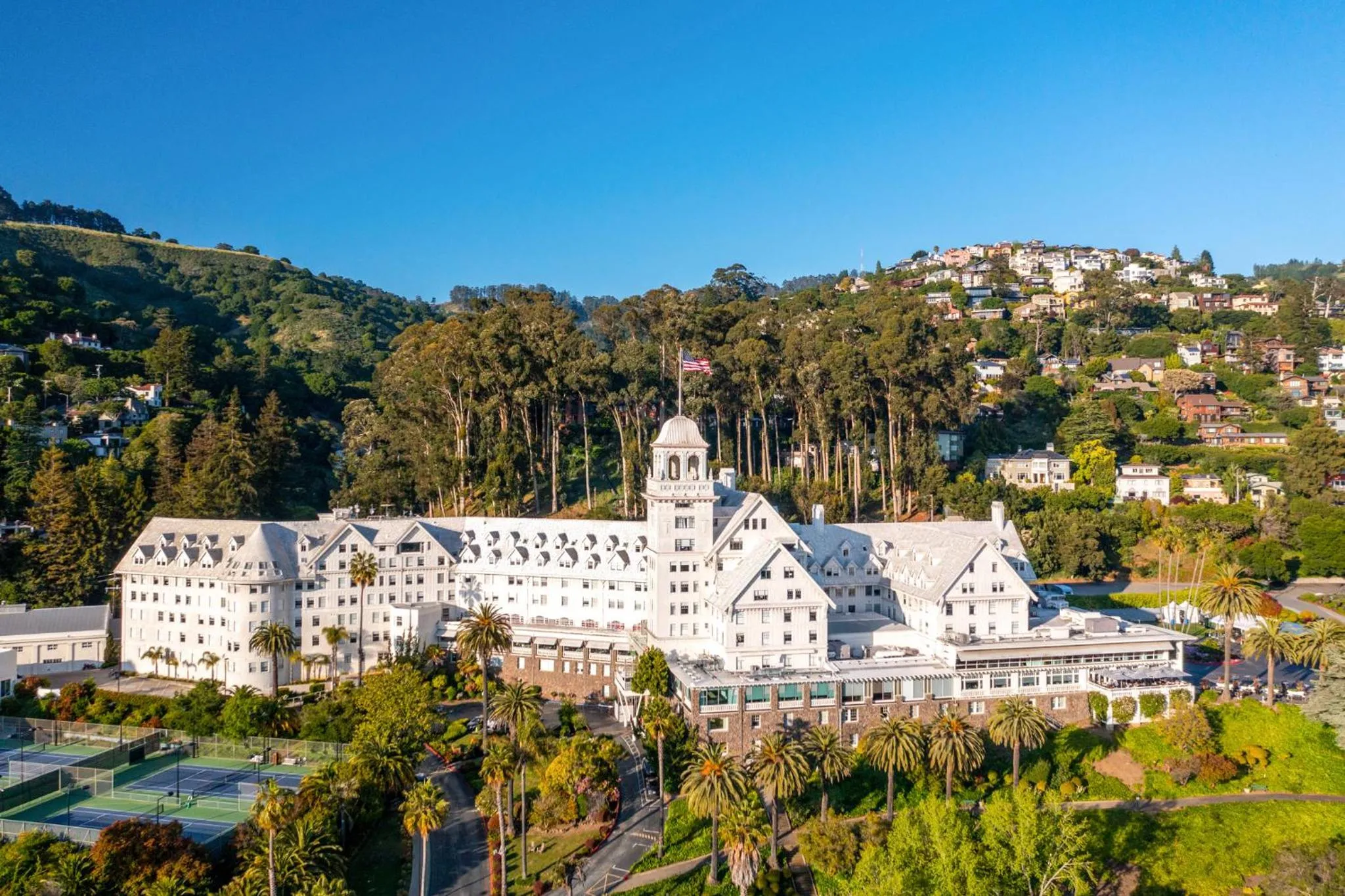 Property building in Claremont Resort & Club