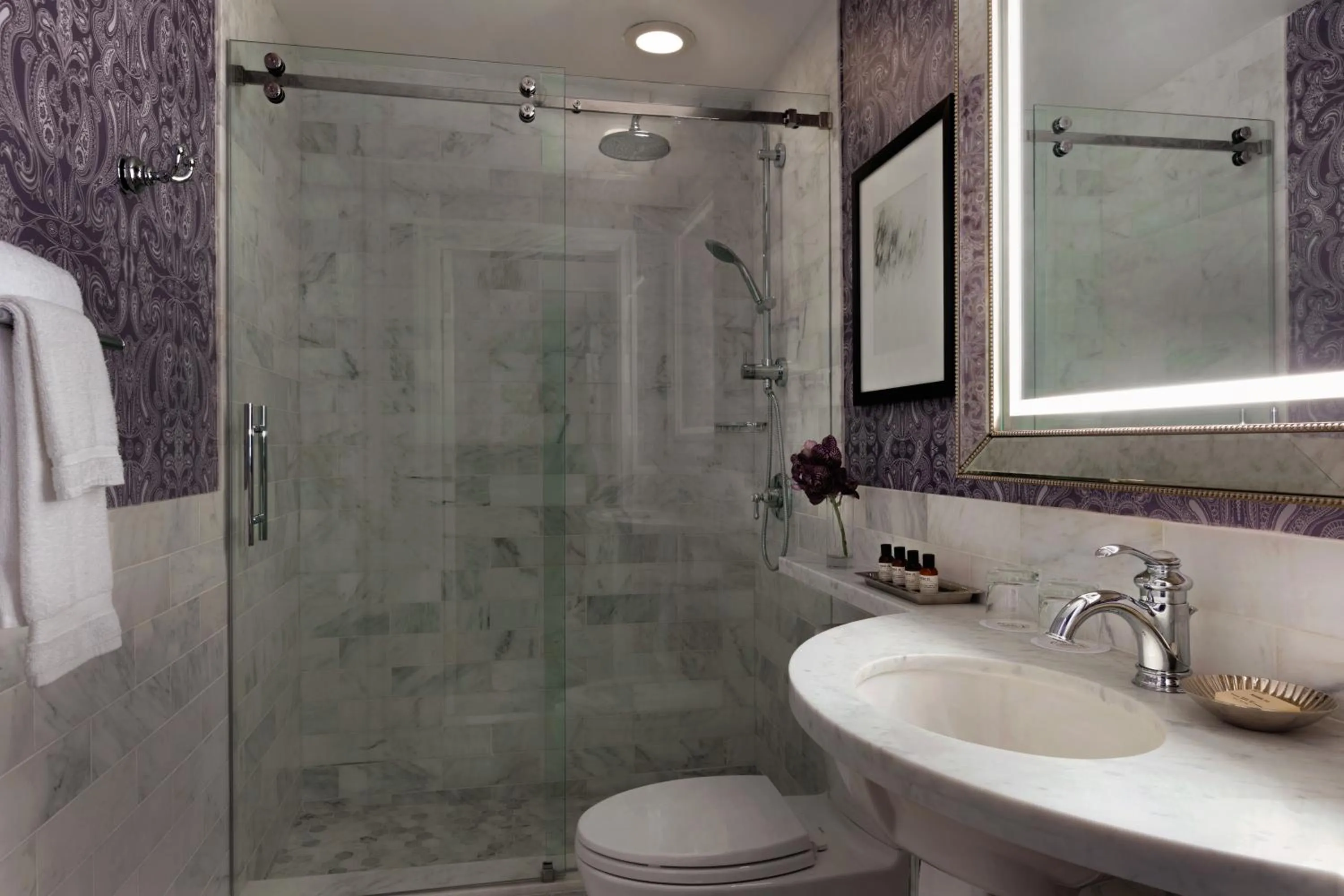 Bathroom in Claremont Resort & Club