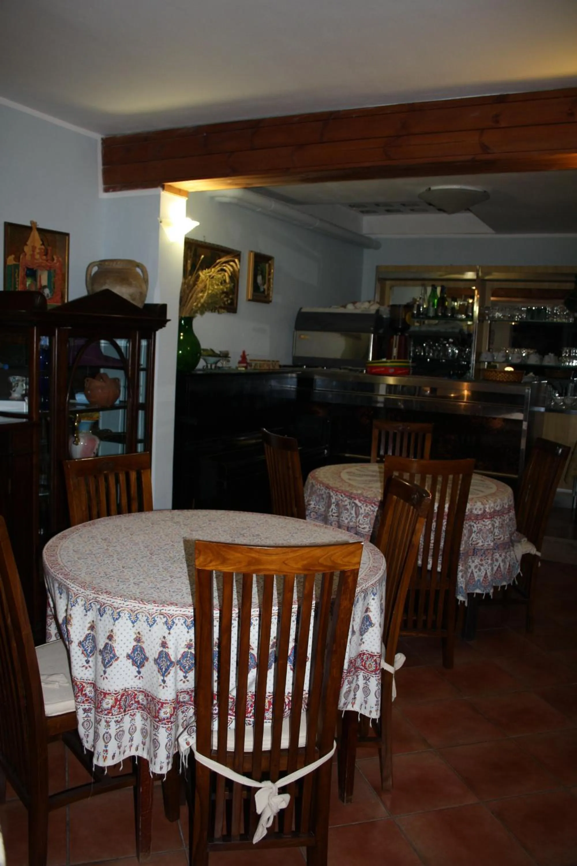 Lounge or bar in Hotel Edelweiss