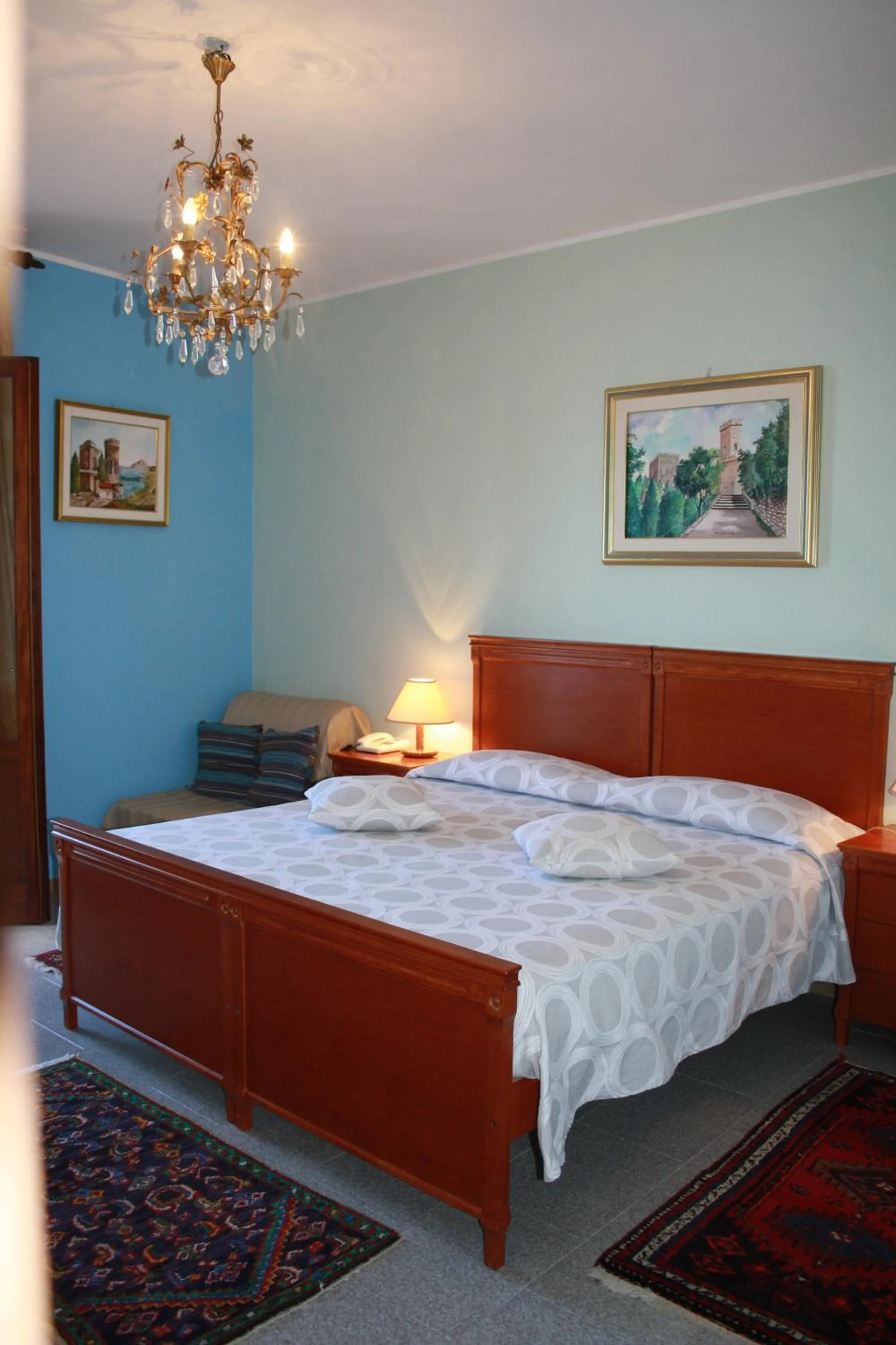 Bedroom, Bed in Hotel Edelweiss