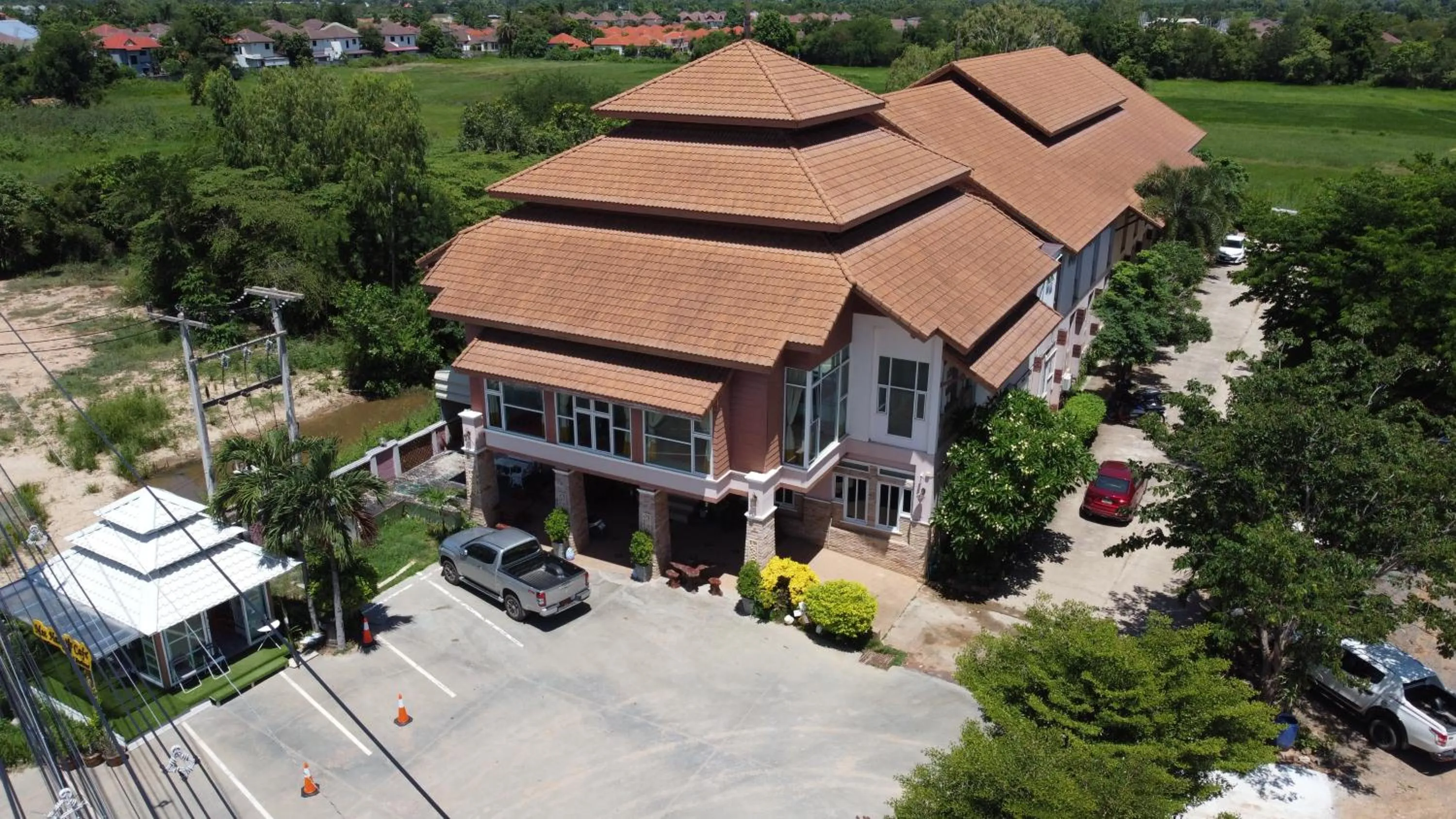 Phusuay Park View Hotel