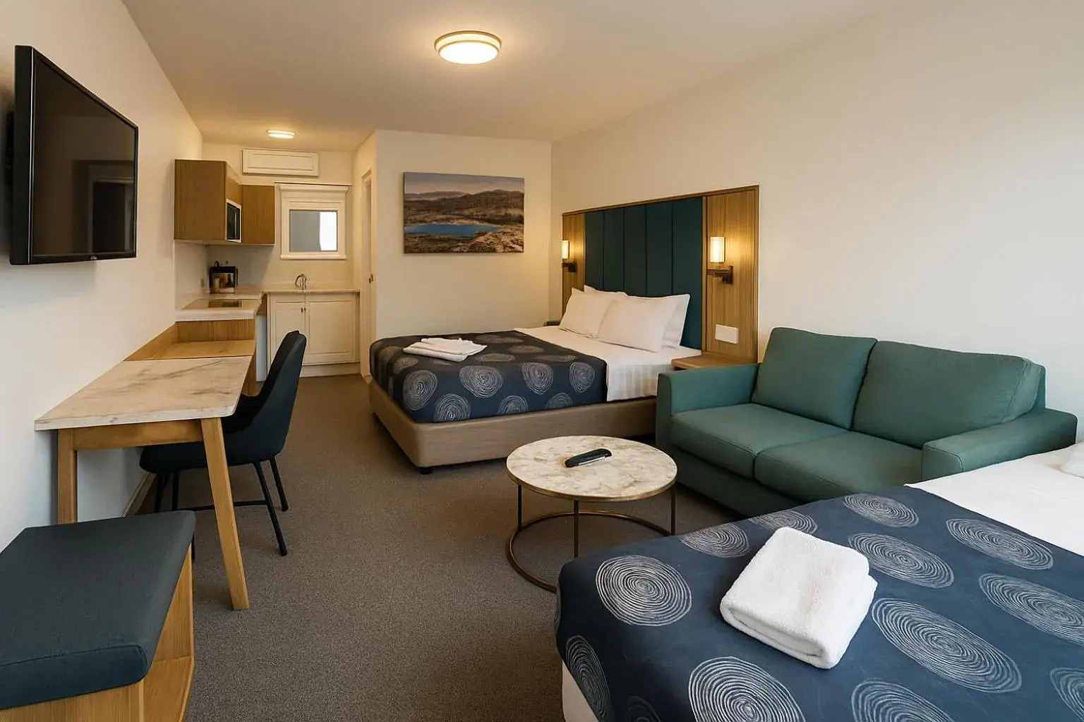 Deluxe Twin Room in Eildon Lake Motel Deluxe Twin Room in Eildon Lake Motel