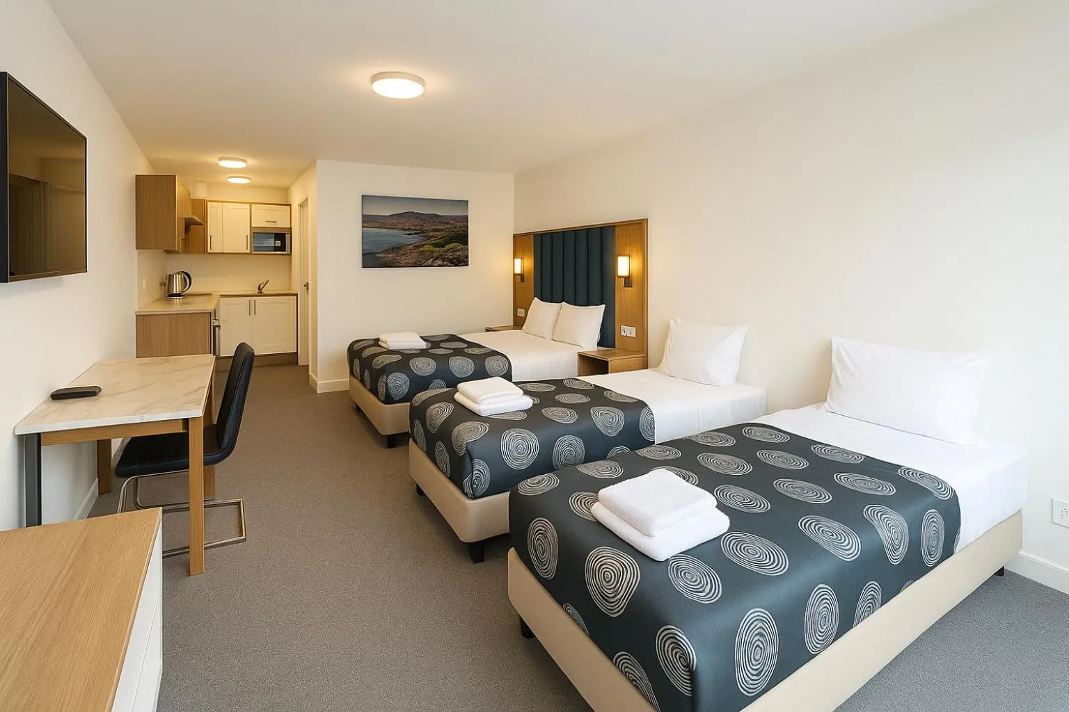 Bed in Eildon Lake Motel