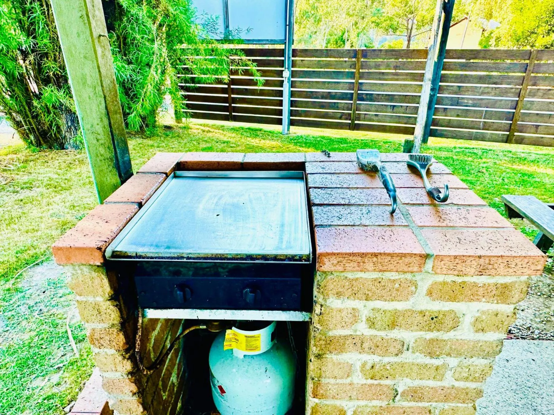 BBQ facilities in Eildon Lake Motel