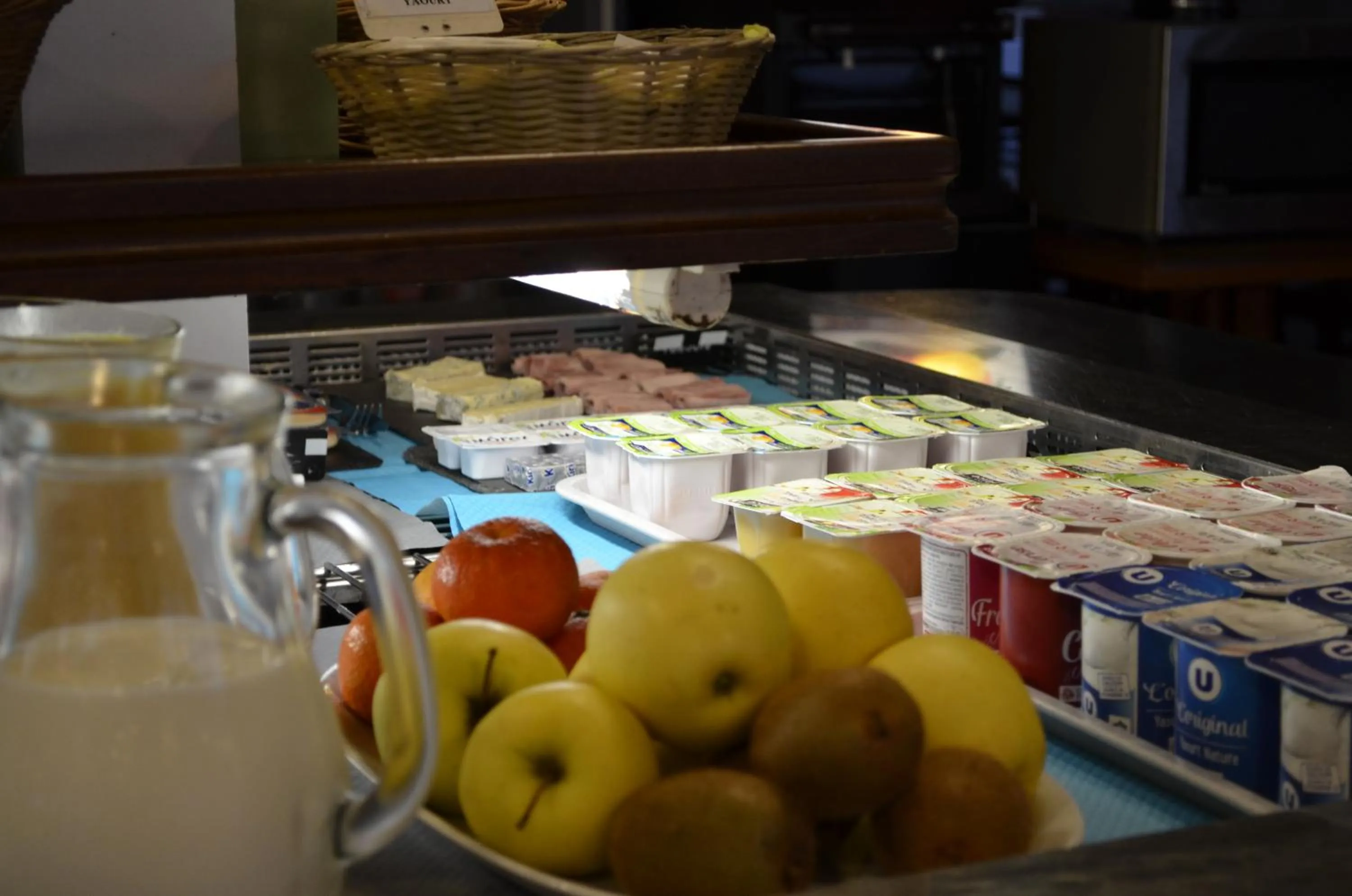 Buffet breakfast in TERNELIA Le Vent Du Large