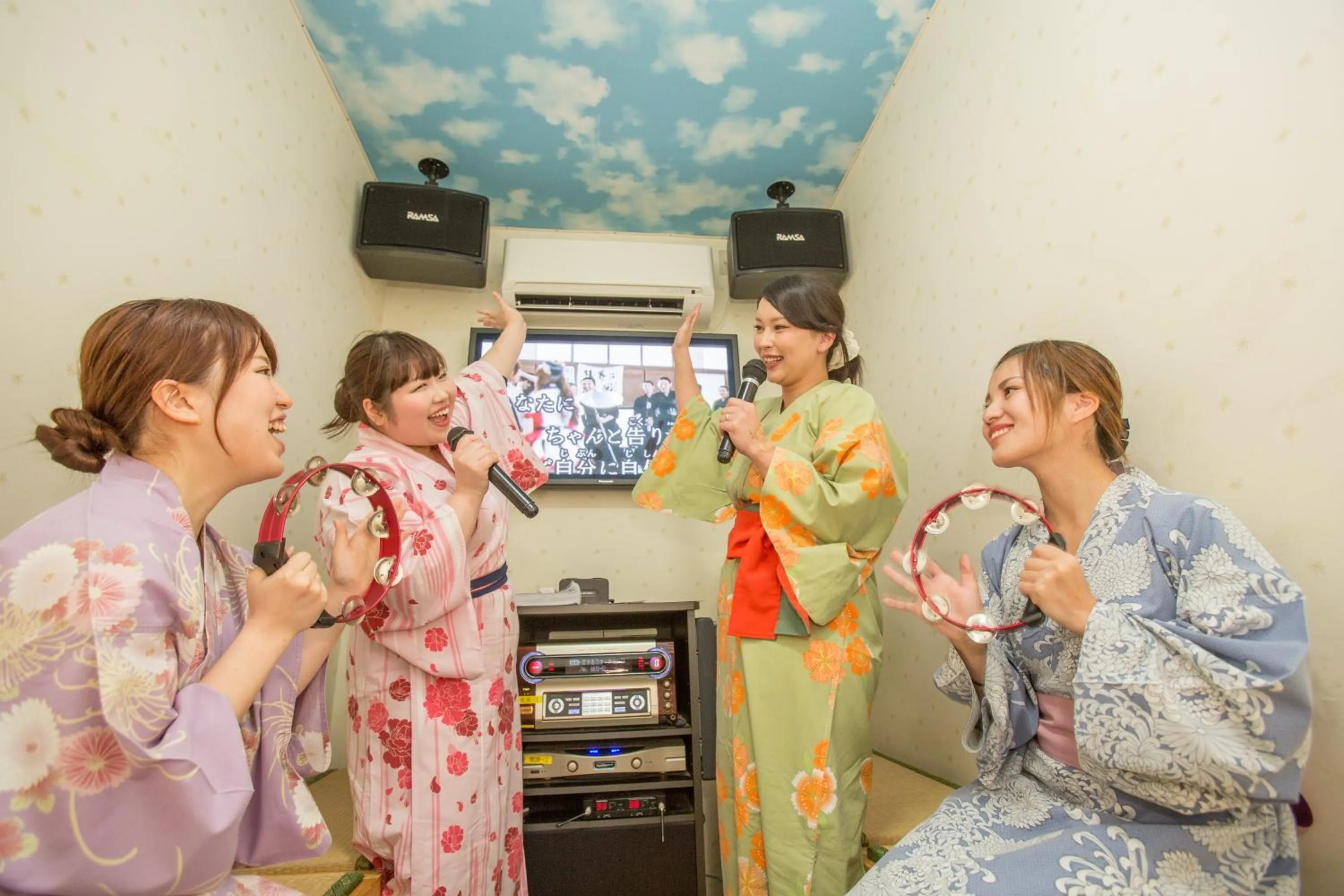 Karaoke in Yumeoi-so