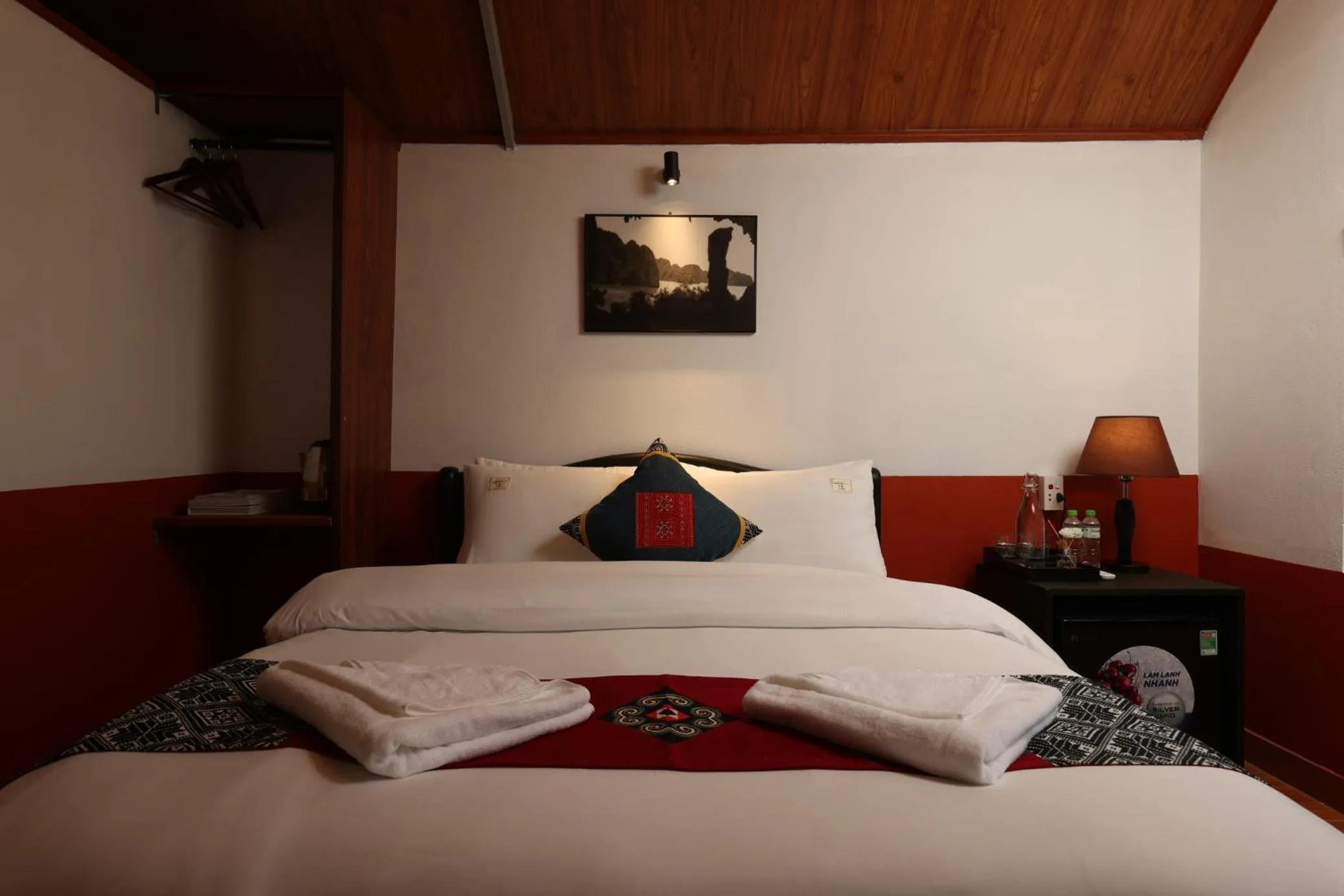 Bedroom, Bed in Cat Ba Serena Homestay And Swimming Pool